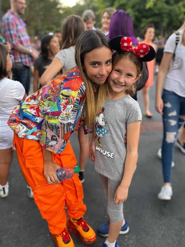 768x1024 The Best (And Most Stylish) Babysitter In The Galaxy Lands On Disney Channel, With 'Gabby Duran And The Unsittables'