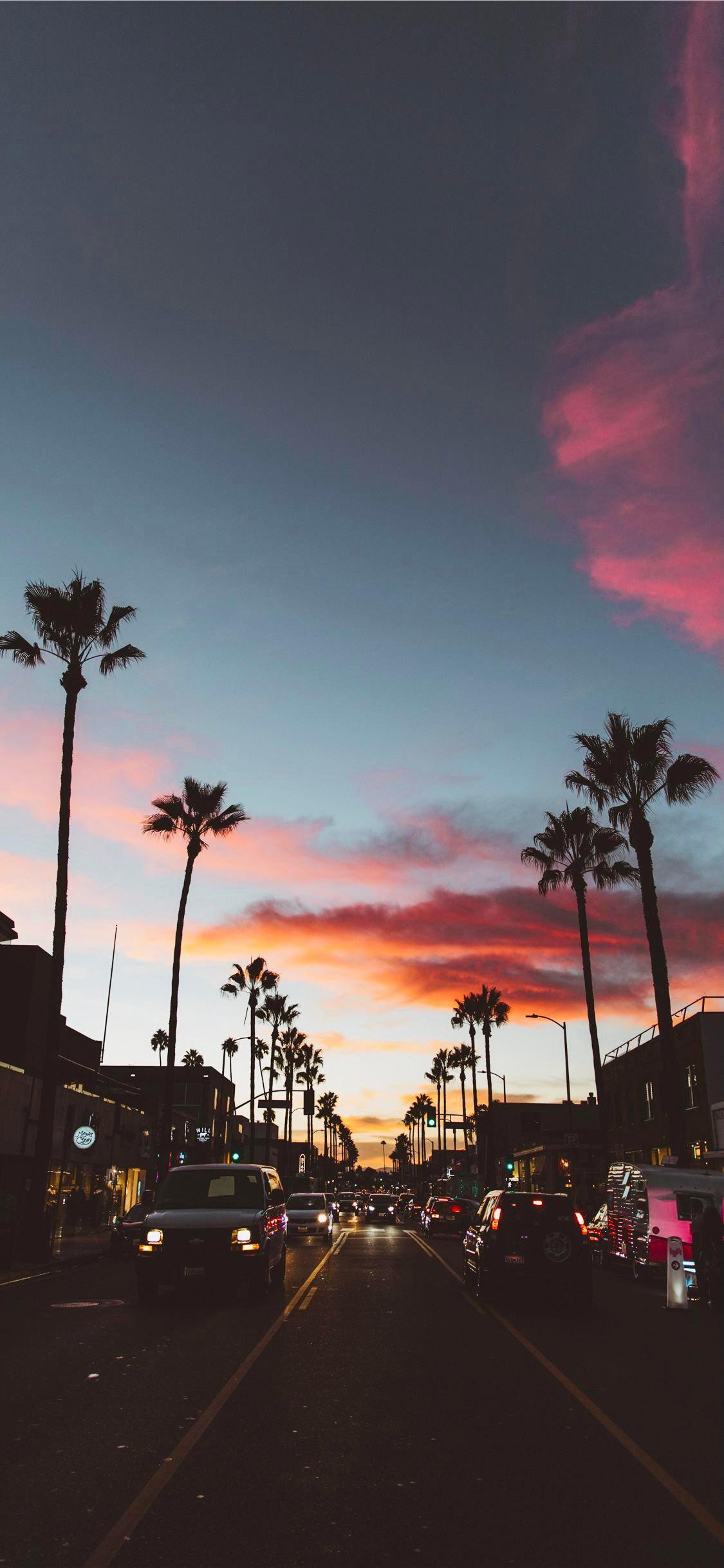 1125x2436 Las Vegas