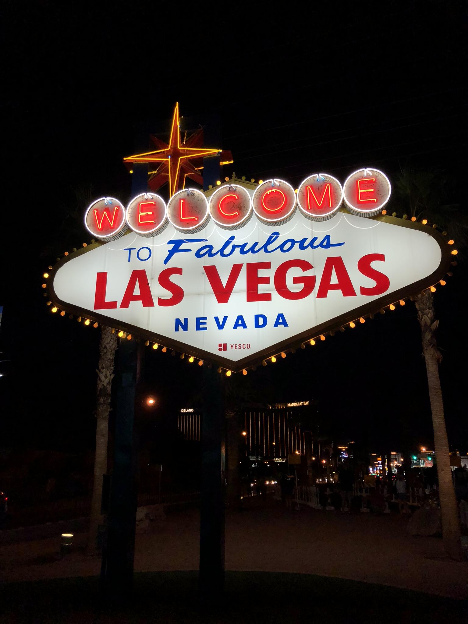 1536x2048 Wallpaper Las Vegas, Usa, Welcome to Las Vegas, Welcome to Fabulous Las Vegas Sign, Luxor Hotel Casino, Background Free Image