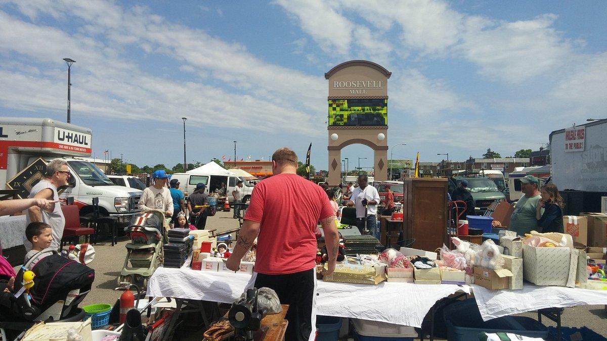 1200x675 Roosevelt Mall Flea Market (Philadelphia) You Need to Know BEFORE You Go