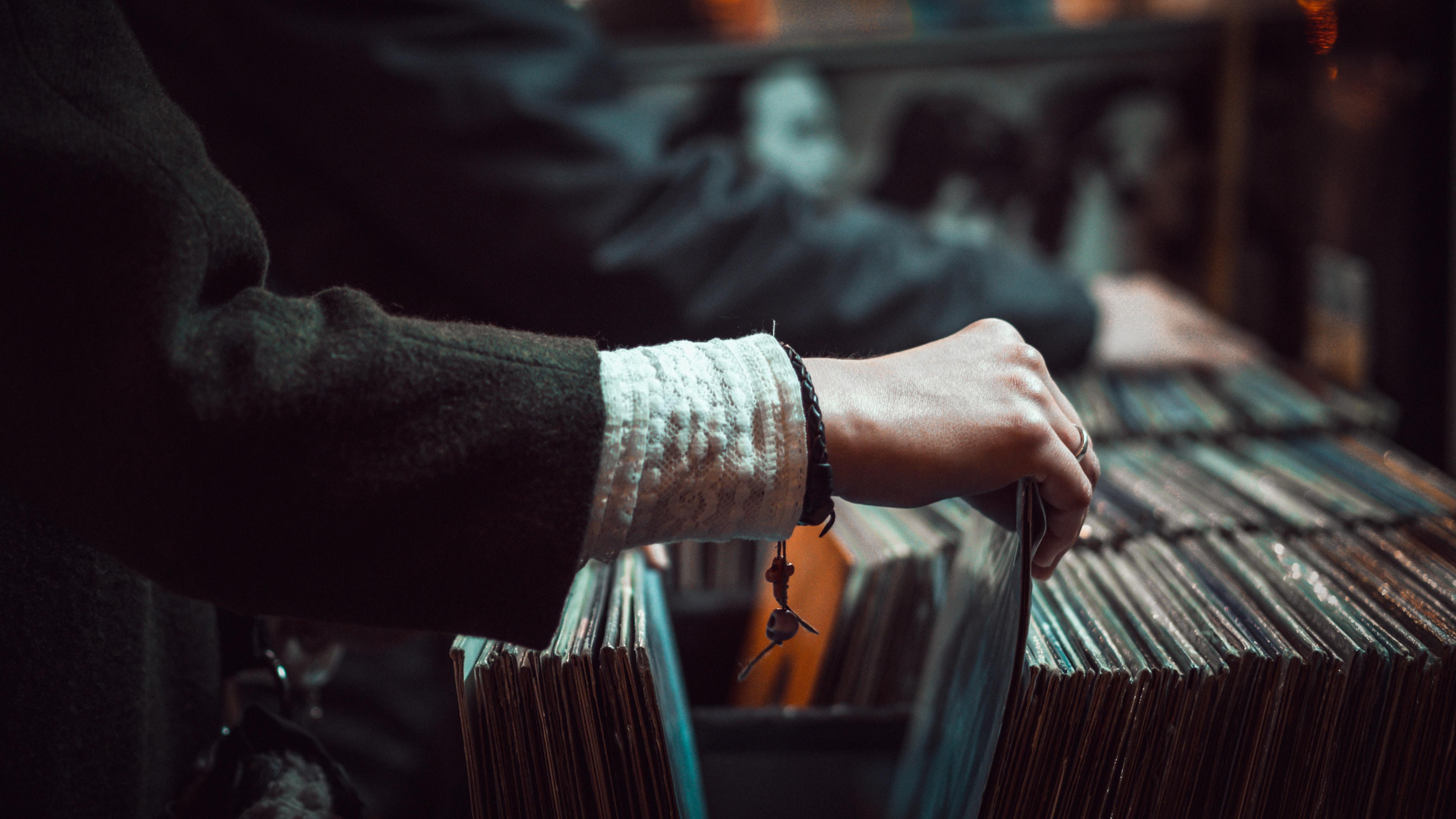 4608x2592 flea market HD wallpaper, background