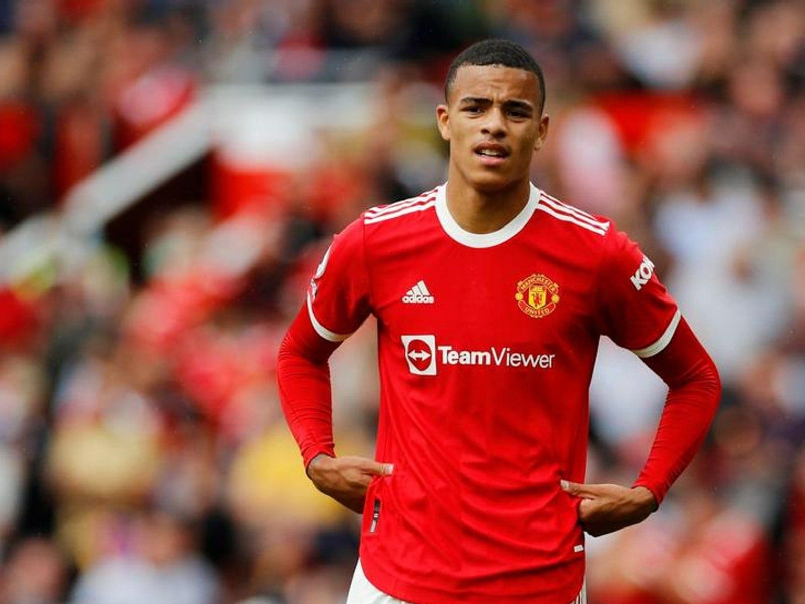 1600x1200 Crystal Palace Fans Target Manchester United Over Mason Greenwood During Premier League Match