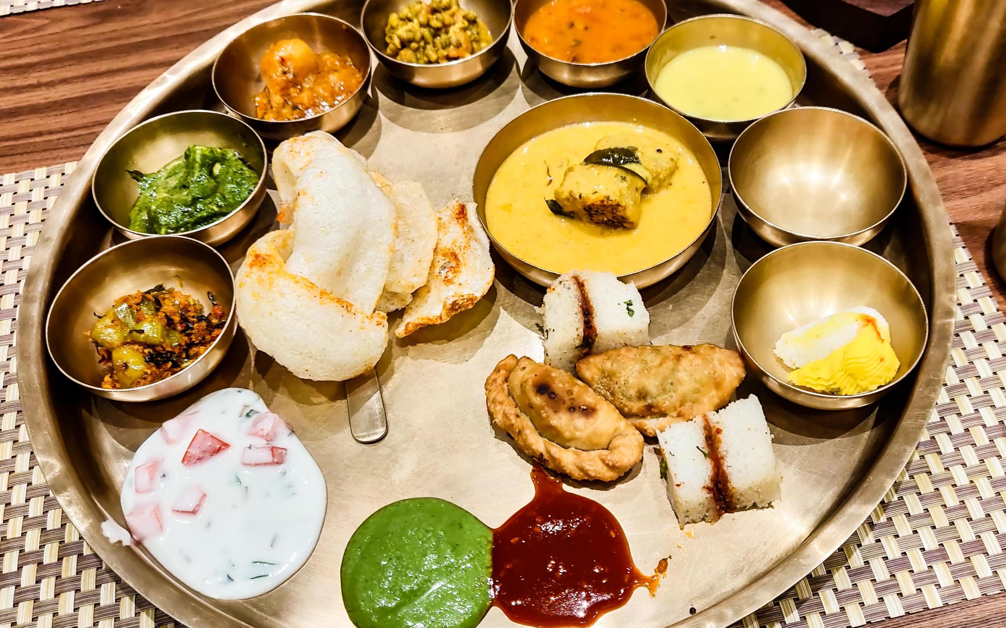 3389x2118 Best Gujarati Thalis Pune