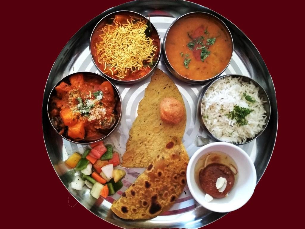 1024x768 Maakhan, Mercure Dwarka: Gujarati Thalis And More : Trail Stained