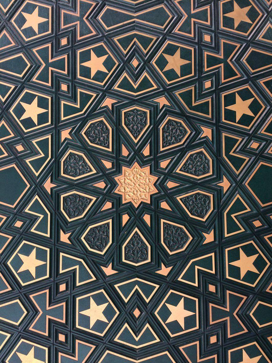 900x1200 Door detail. Geometric pattern art, Islamic design pattern, Islamic art pattern