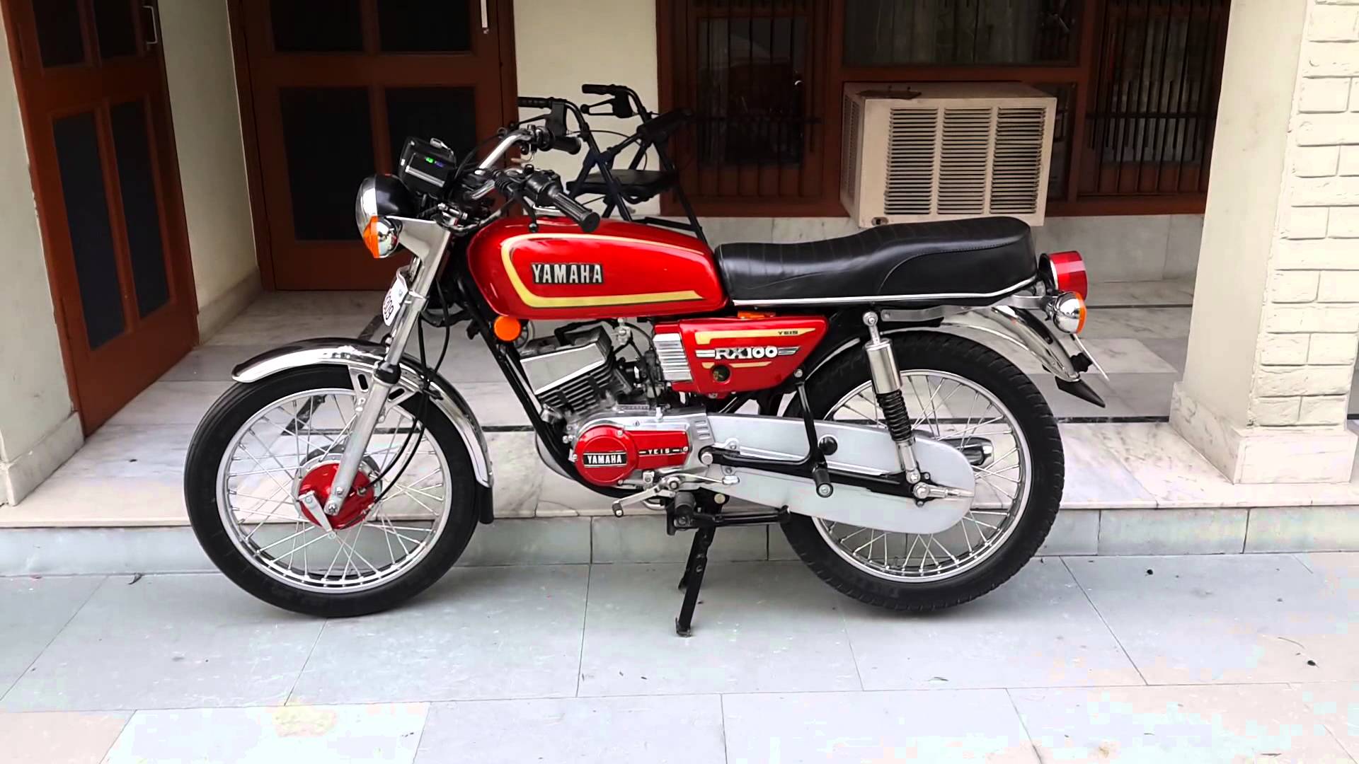 1920x1080 Yamaha RX 100 Wallpaper
