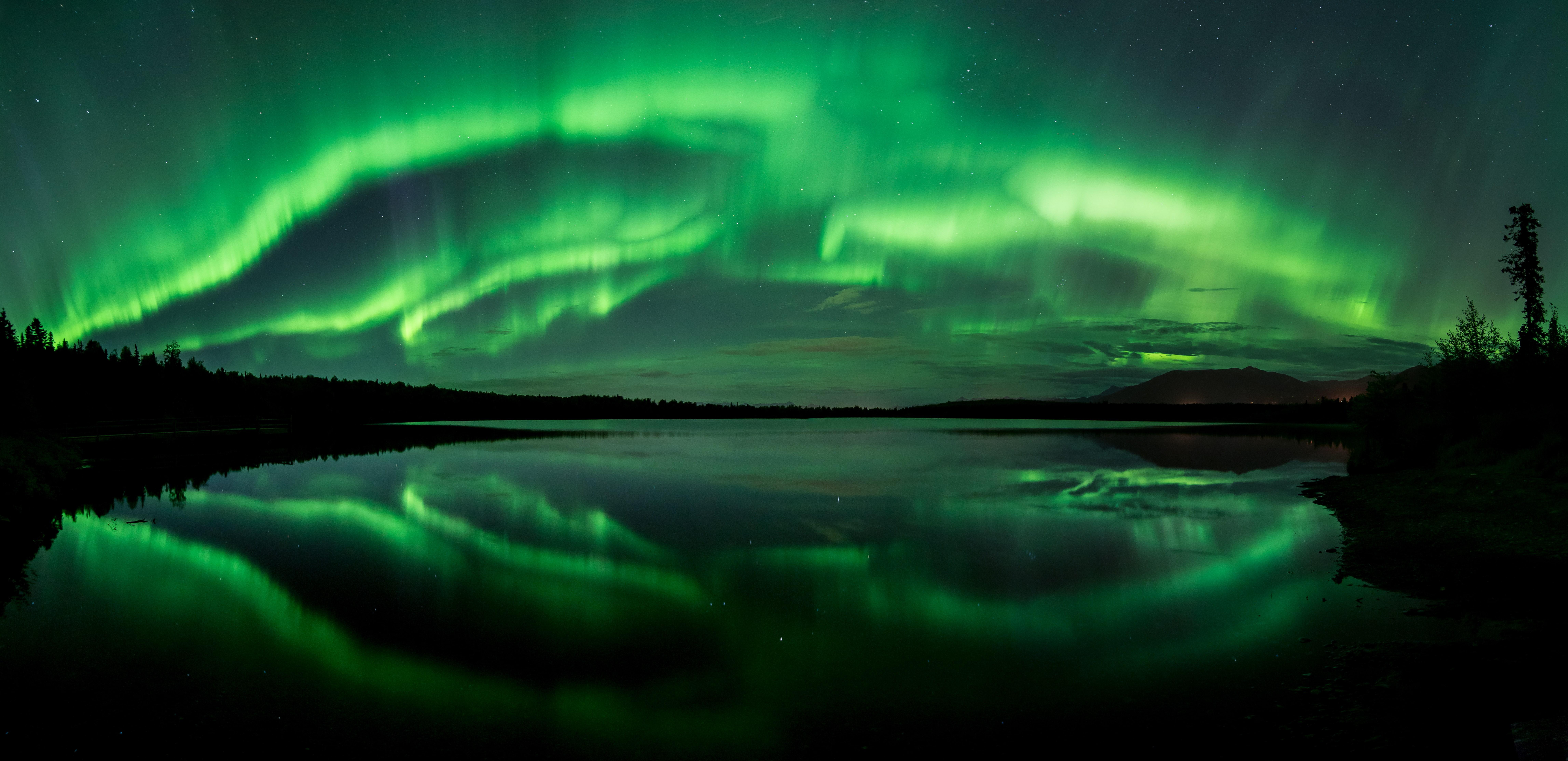 9181x4456 Wallpaper / Aurora Borealis, 4K, Alaska, Beach Lake, 8K, Northern Lights, Panorama, 8K free download