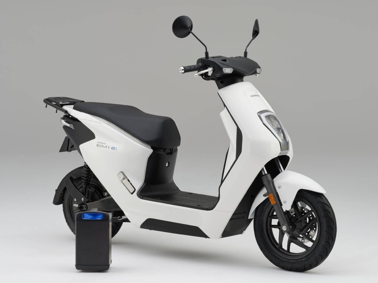 1600x1200 All Electric Honda EM1 E: Scooter Debuts At EICMA Sales Start In 2023 In Europe