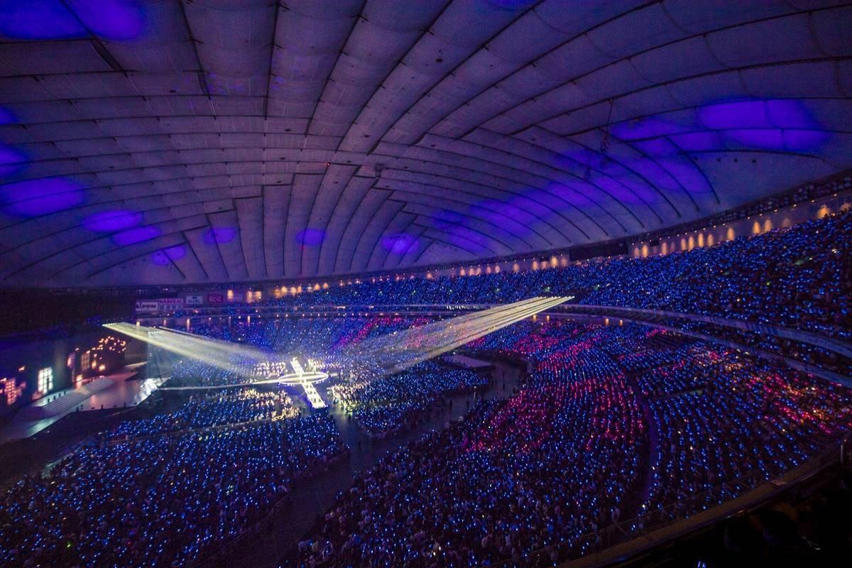 1200x800 misa •ᴗ• (rest) media photo of TWICE's Tokyo Dome concert. Article also mentions there being around 000 fans in 2 days, which means they really did have around 50k