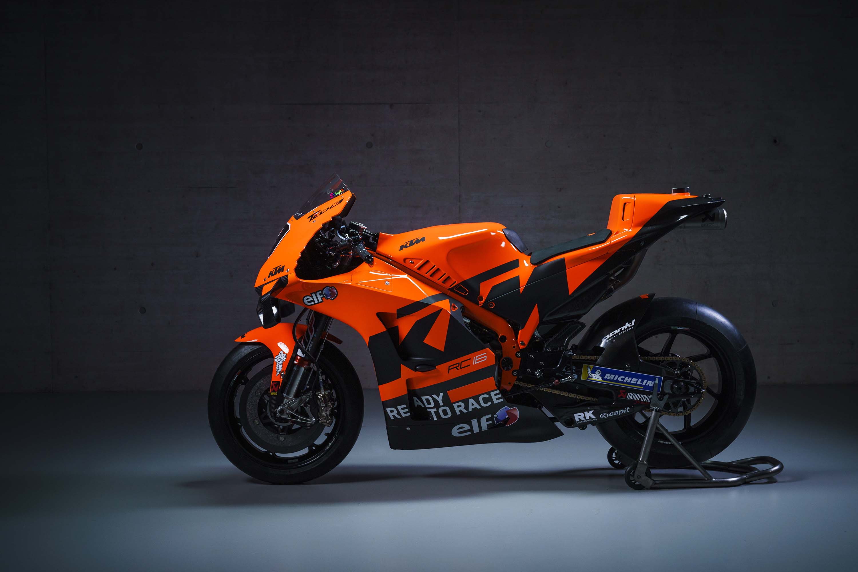 3000x2000 KTM Wallpaper