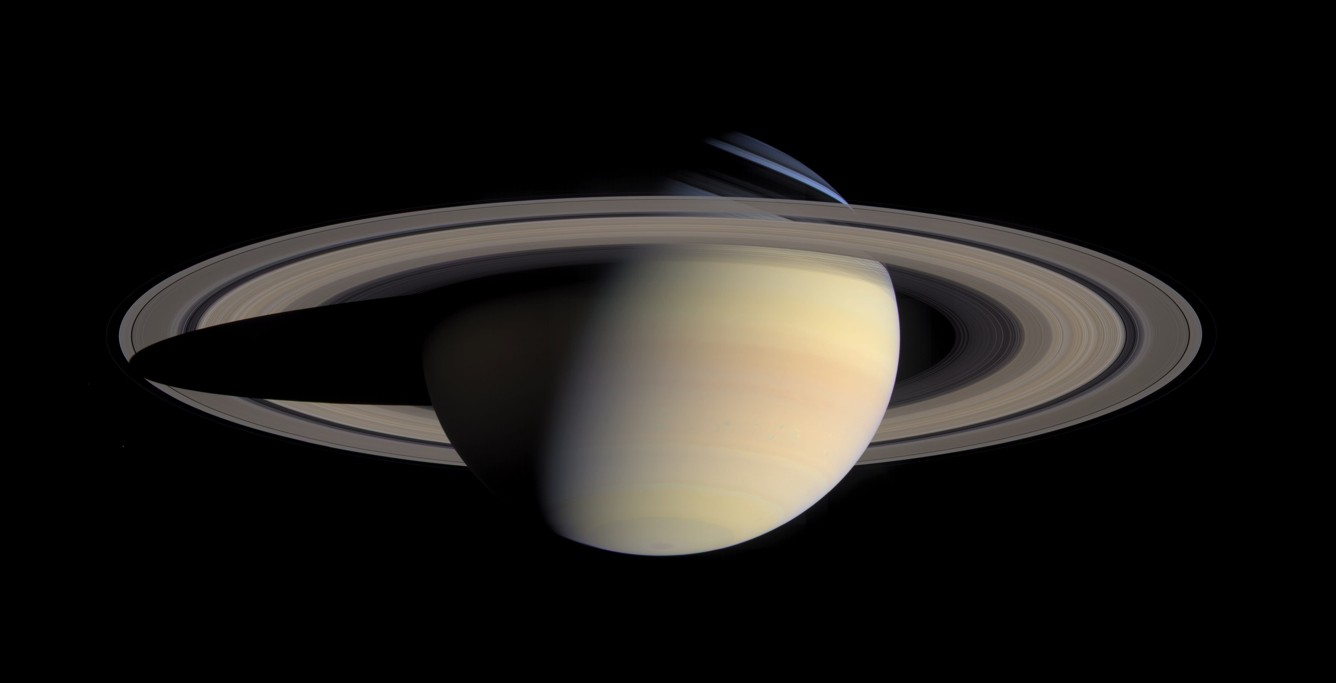 5100x2607 NASA's Cassini spacecraft has successfully traveled between Saturn and its rings