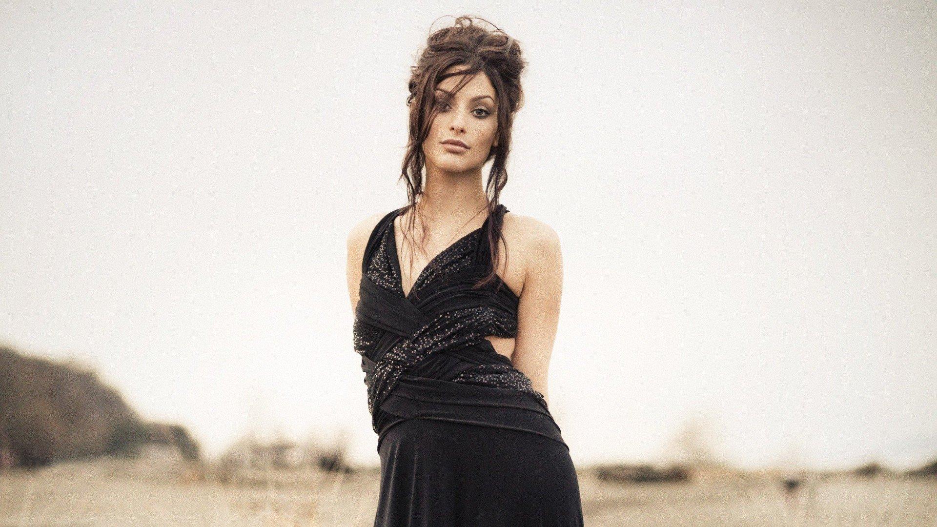 1920x1080 Erica Cerra HD Wallpaper