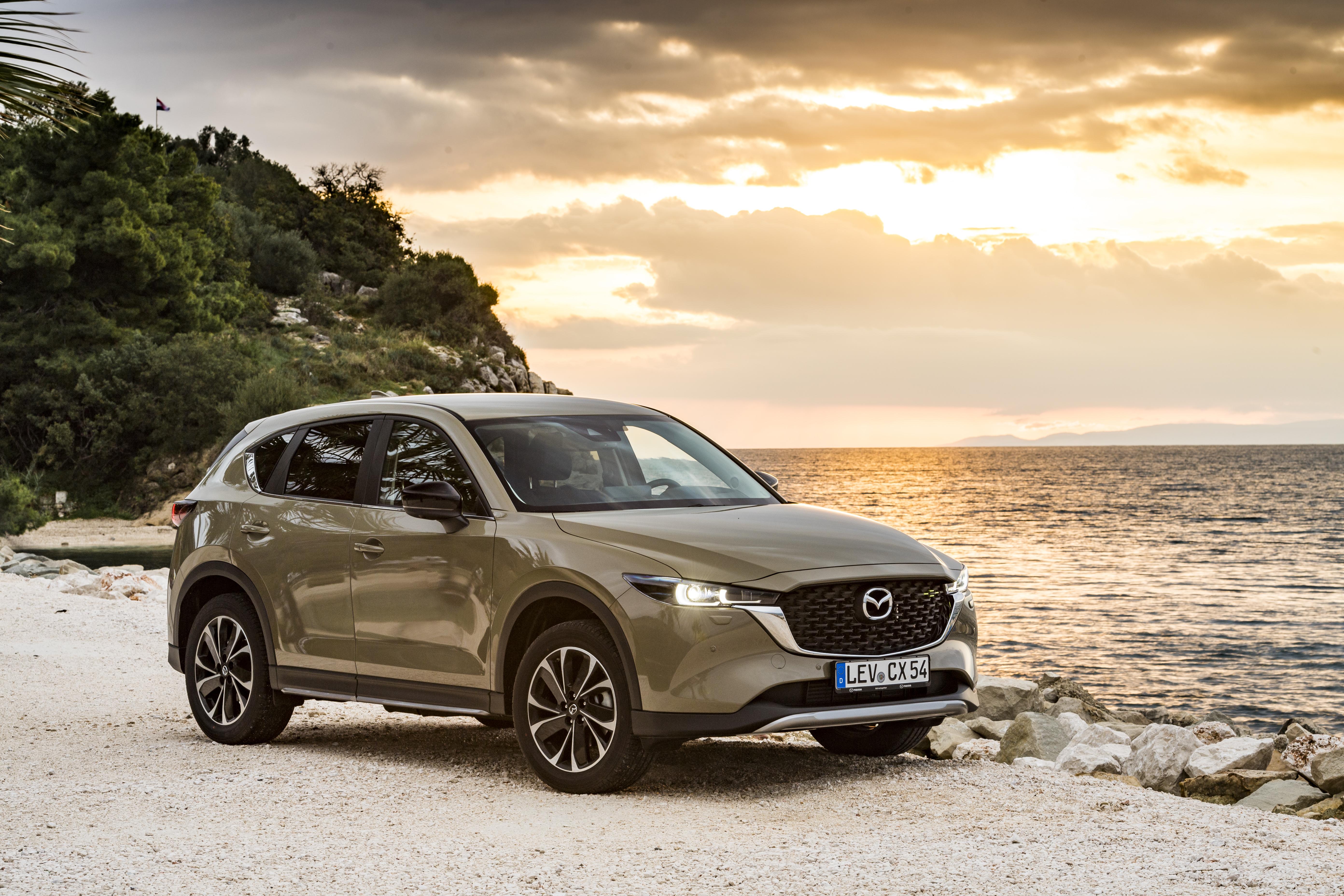 5568x3712 Mazda CX 5 Skyactiv D 4k Ultra HD Wallpaper