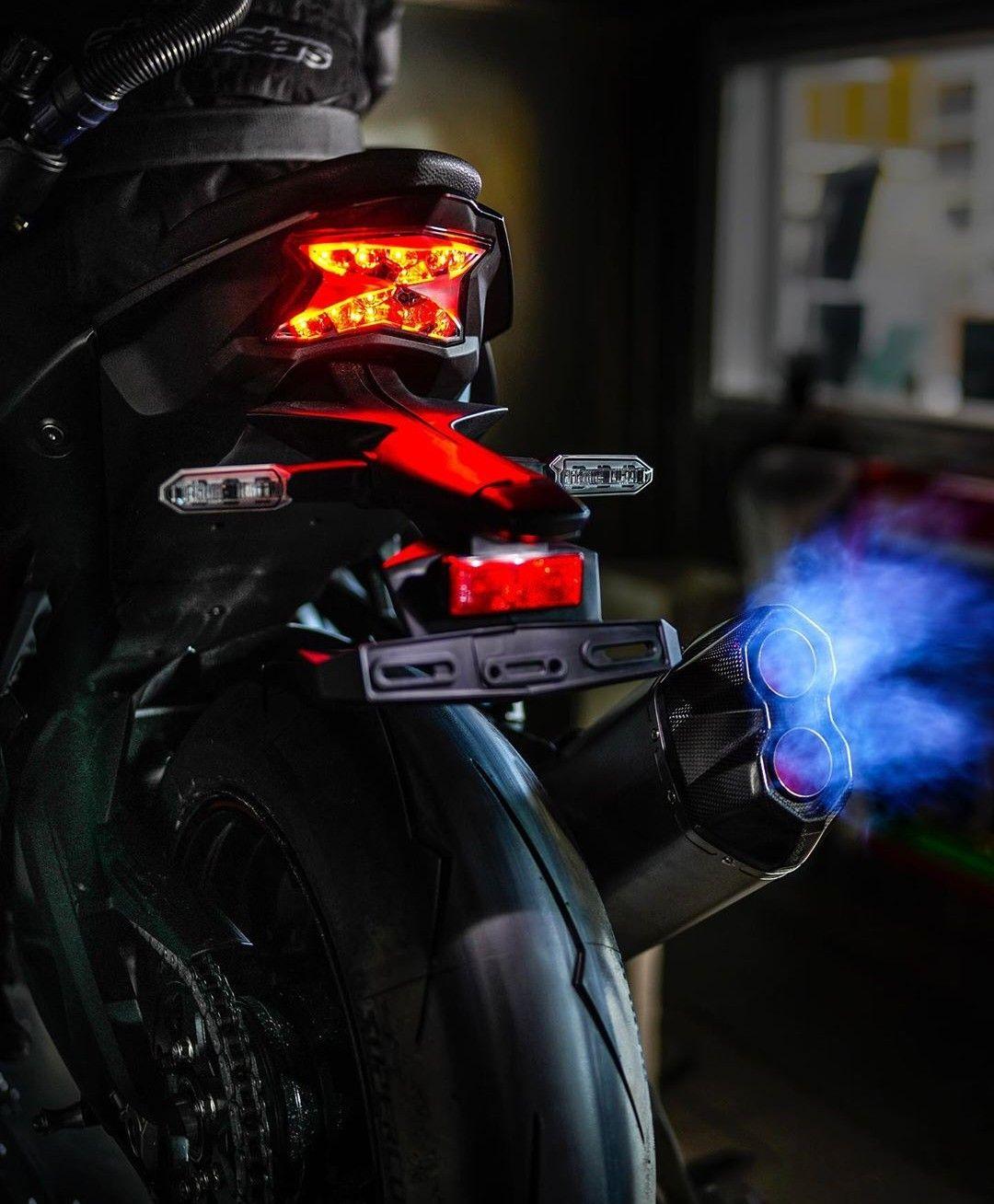 1080x1308 Iron Horse