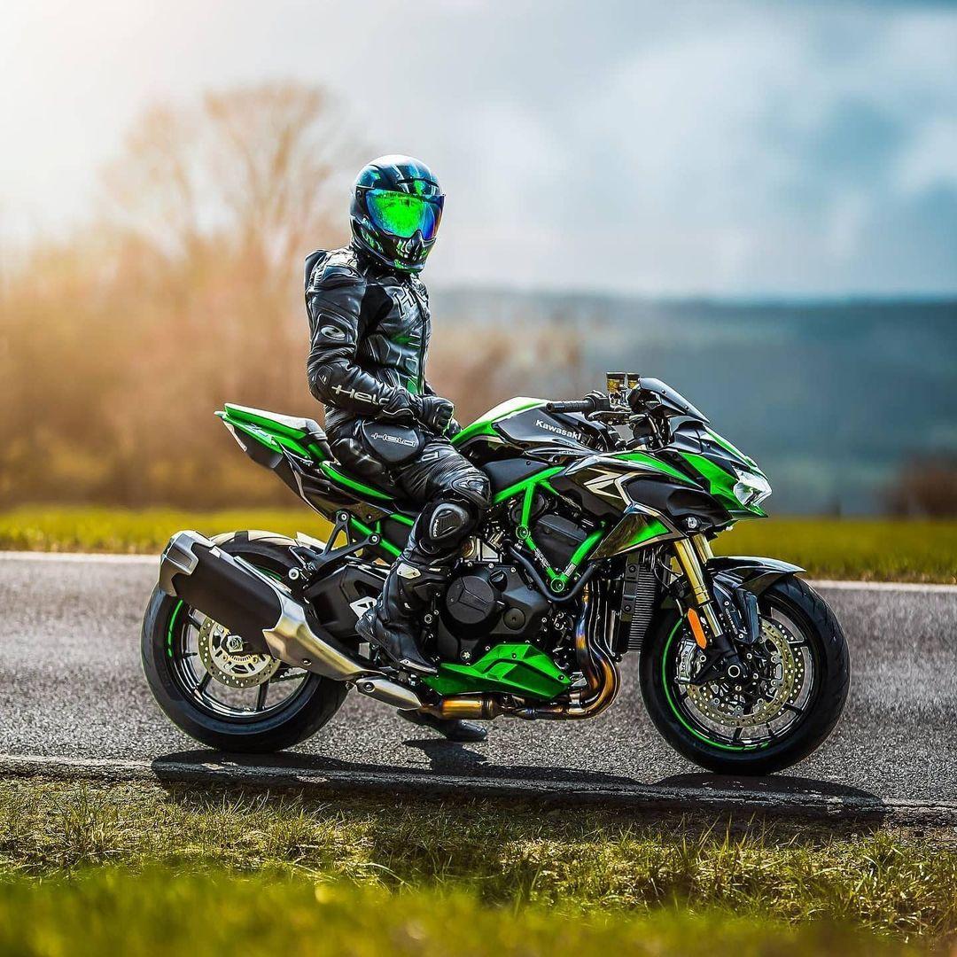 1080x1080 Motorcycles & More ZH2