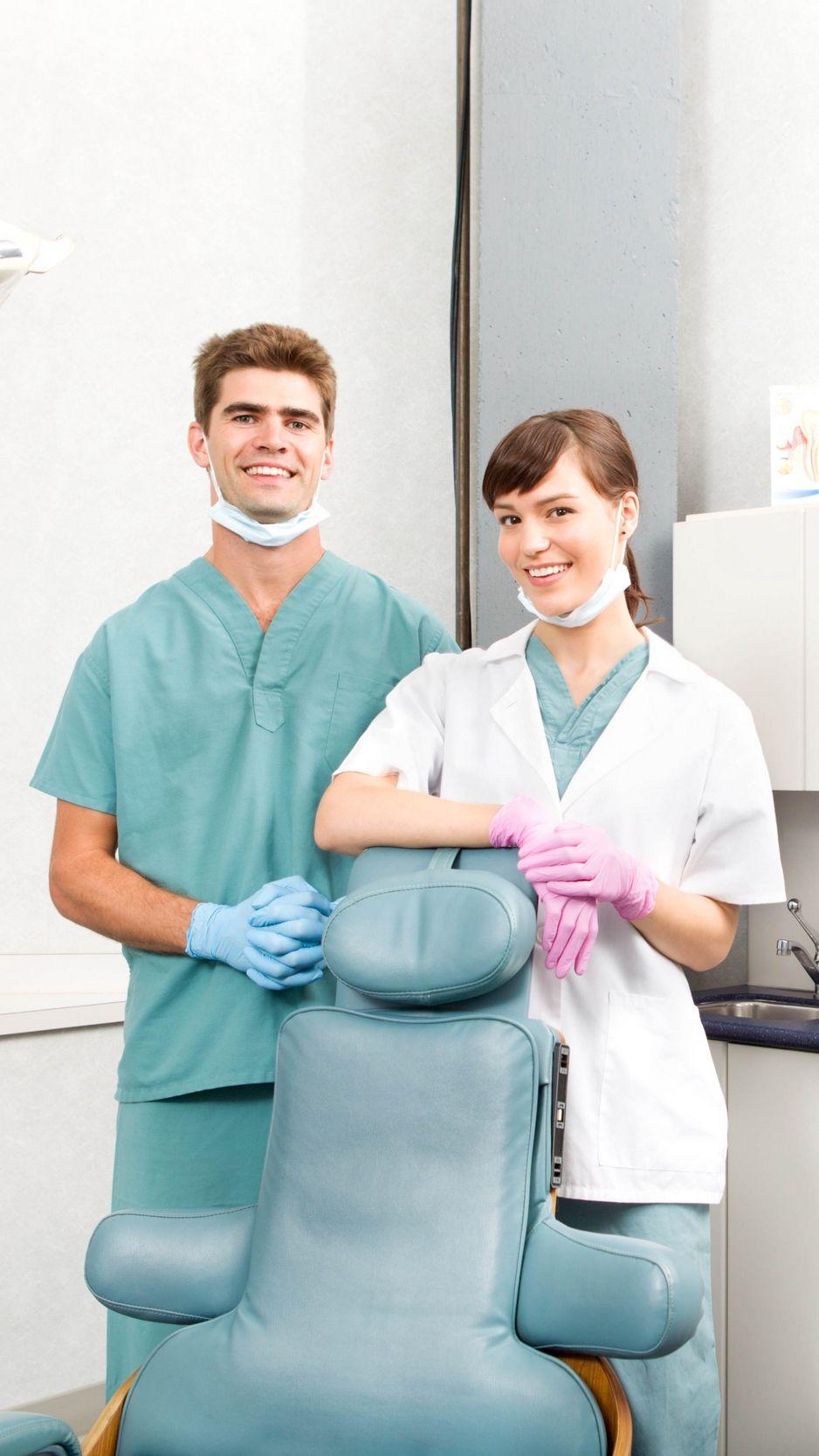 938x1668 Download Wallpaper 938x1668 Dentists, Male, Female, Smile Iphone 8 7
