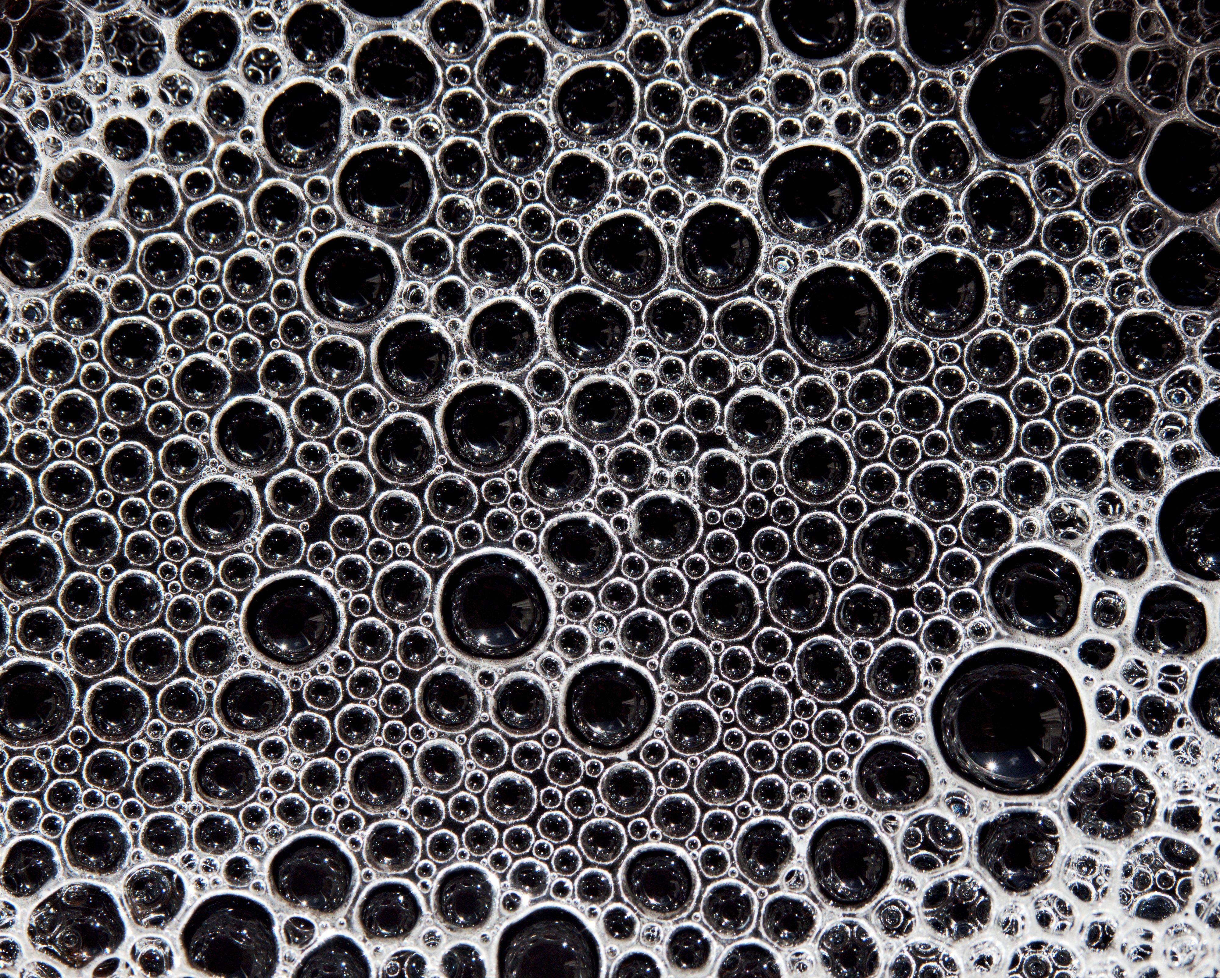 Black And White Bubble Wallpaper