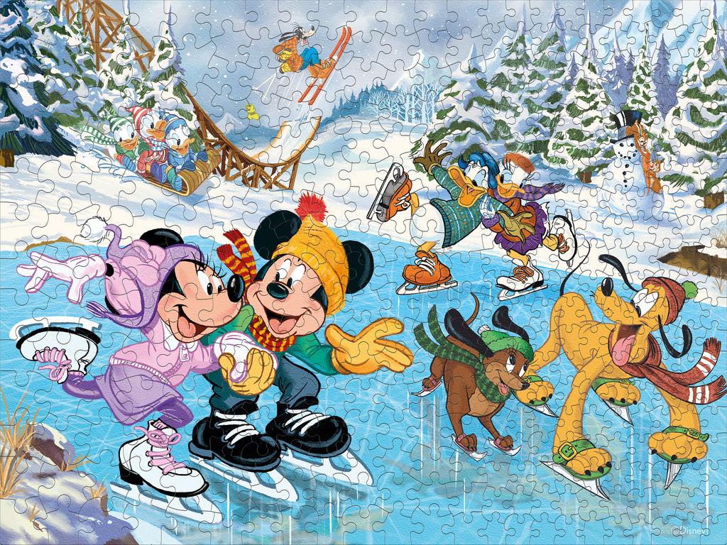 1024x768 Disney Holiday Together Time and Minnie Skating Piece P