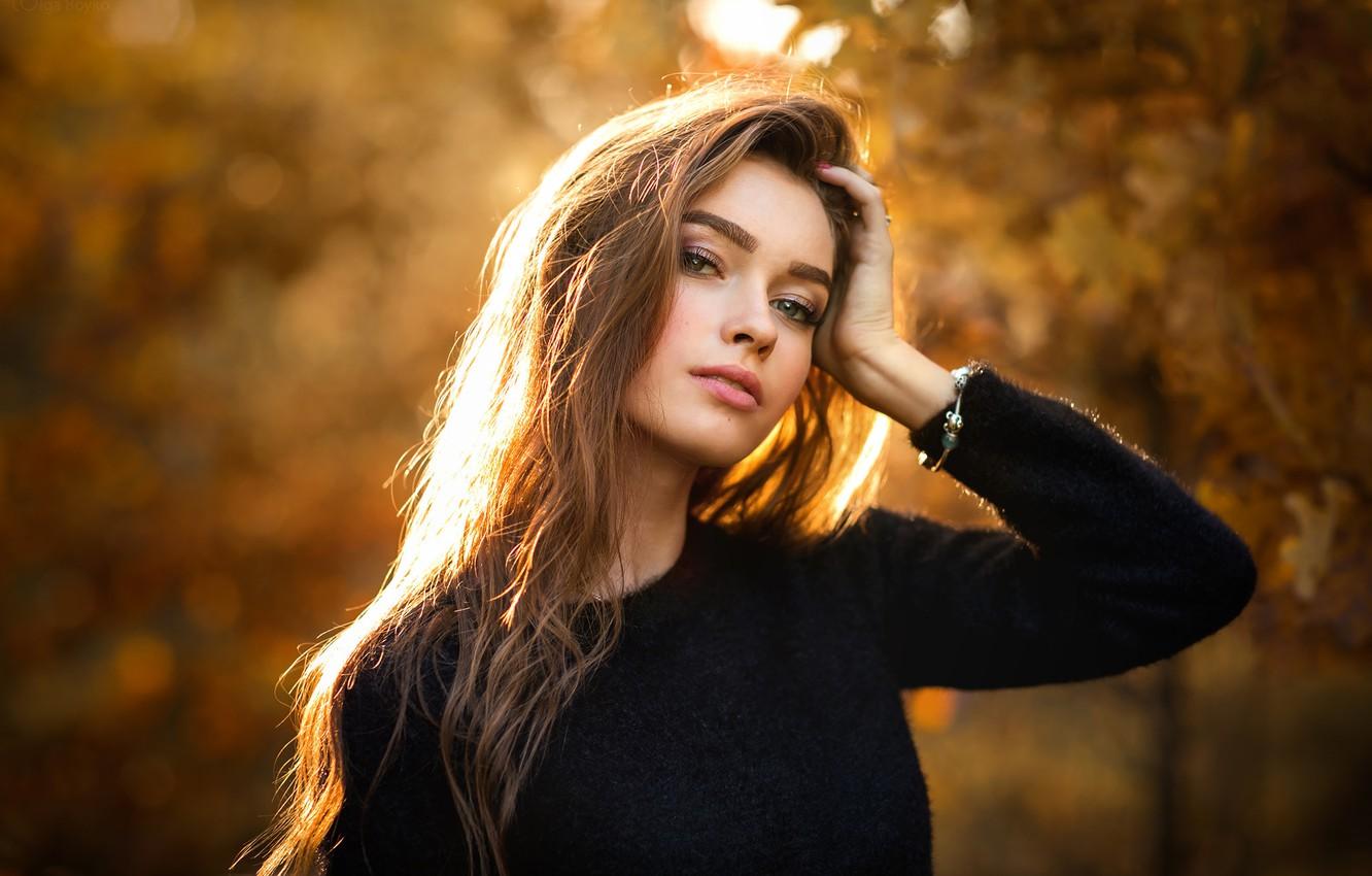 1332x850 Wallpaper girl, green eyes, long hair, brown hair, photo, photographer, model, lips, face, brunette, portrait, mouth, looking at camera, sweater, depth of field, straight hair image for desktop, section девушки