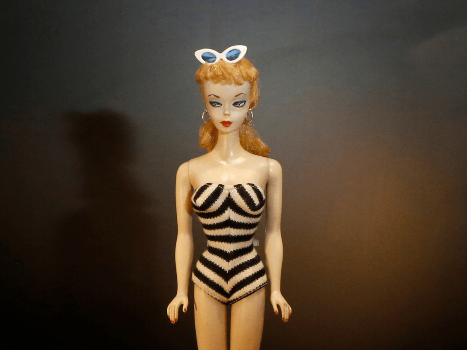 1600x1200 The Seven Shocking Facts You Never Knew About Barbie
