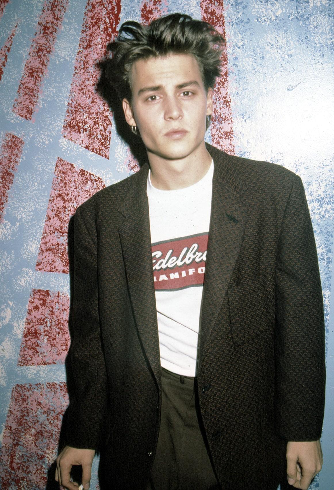 1162x1708 Johnny Depp's grunge style in 14 vintage photographs