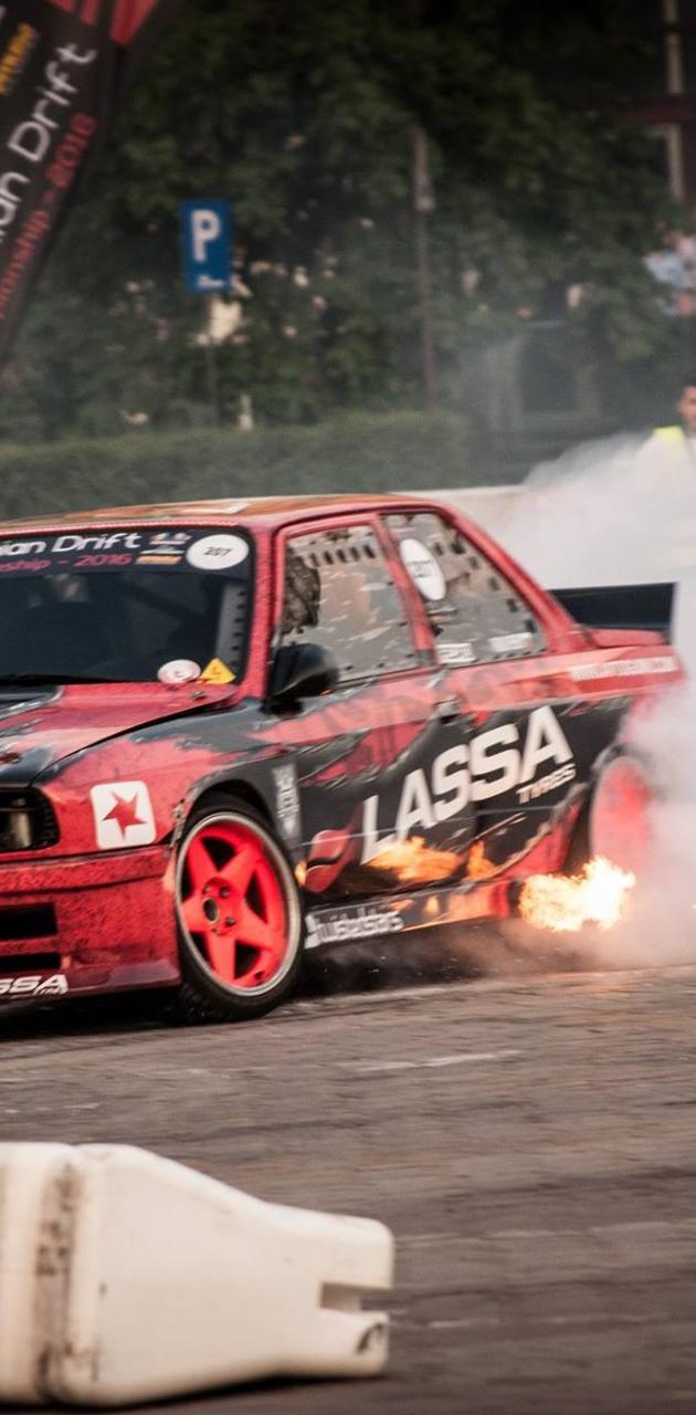 630x1280 bmw e30 drift wallpaper