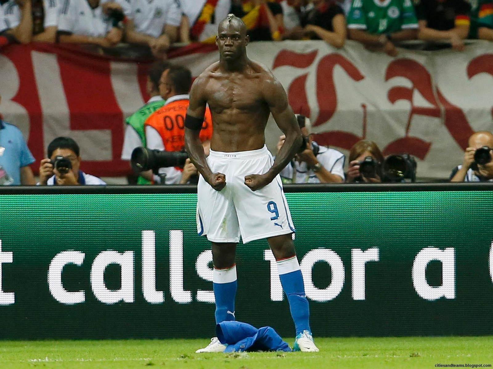 1600x1197 Balotelli Wallpaper
