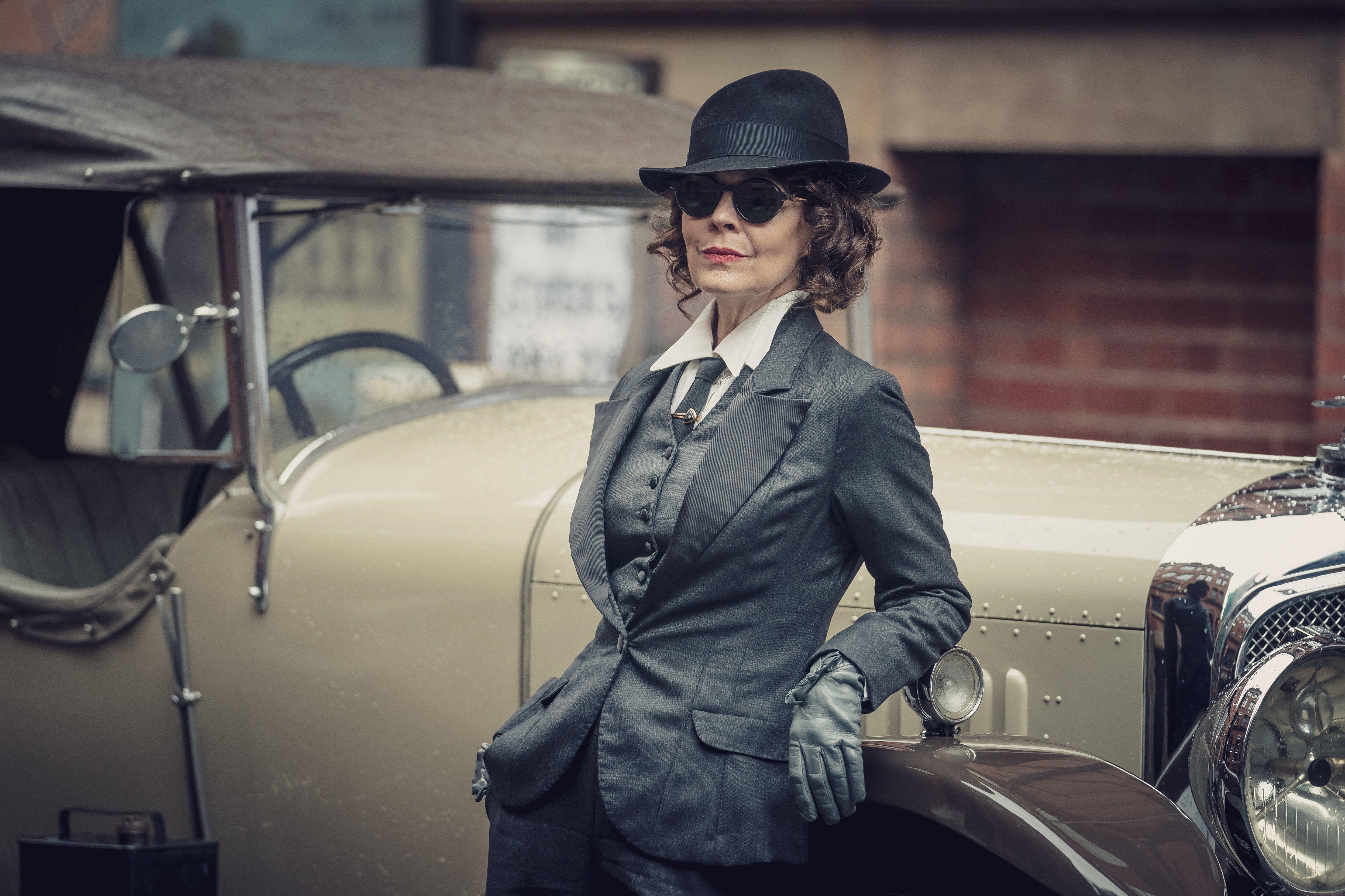 5771x3847 Polly Gray Wallpaper