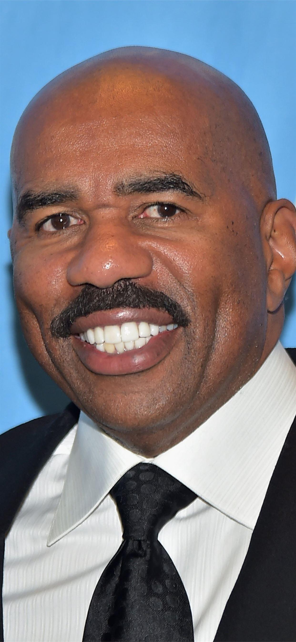 1242x2688 steve harvey iPhone Wallpaper Free Download