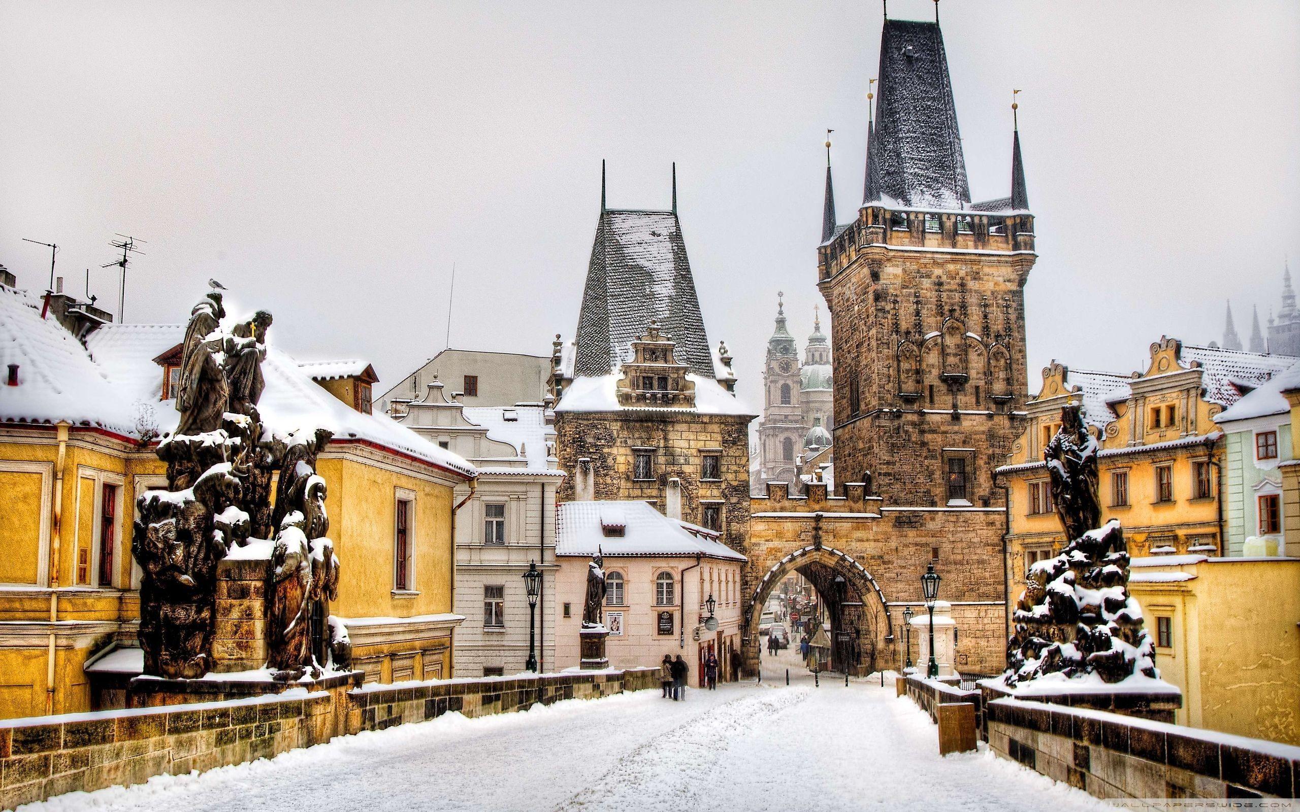 2560x1600 Winter Prague Wallpaper