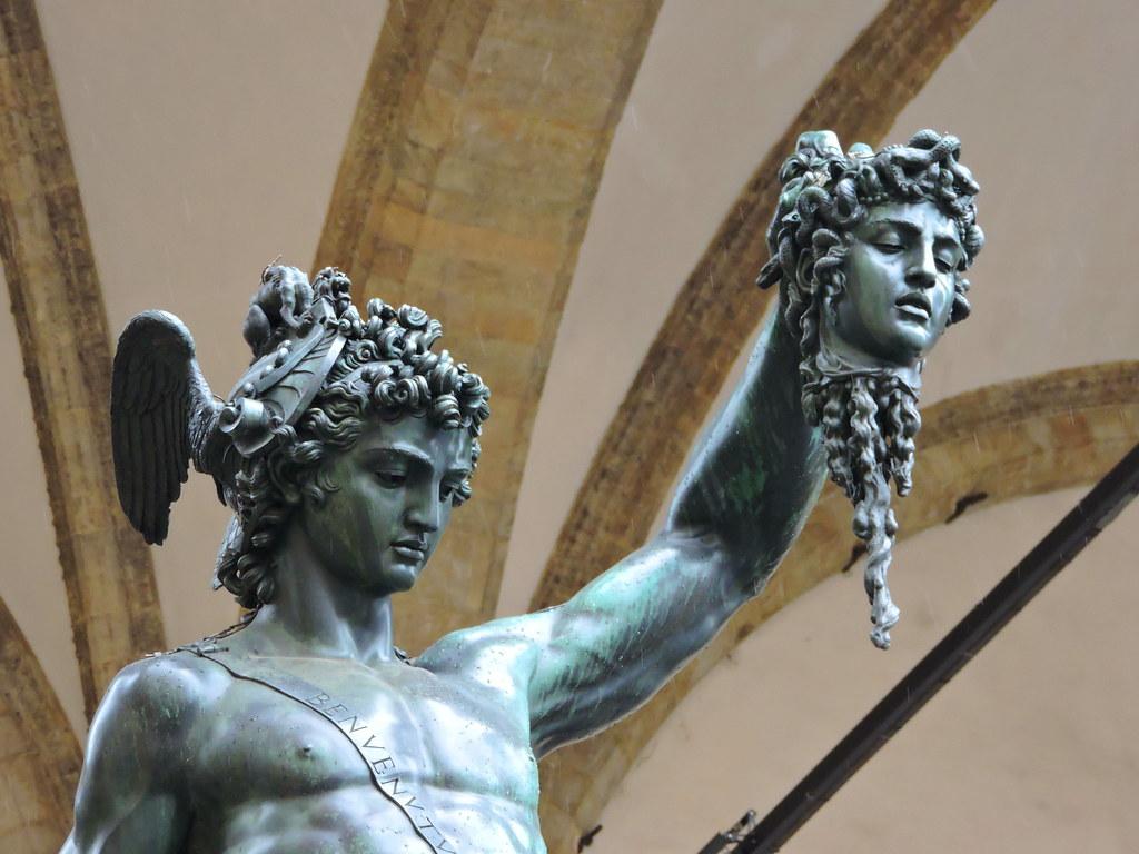1024x768 Perseus with the Head of Medusa Perseo con la testa di Me