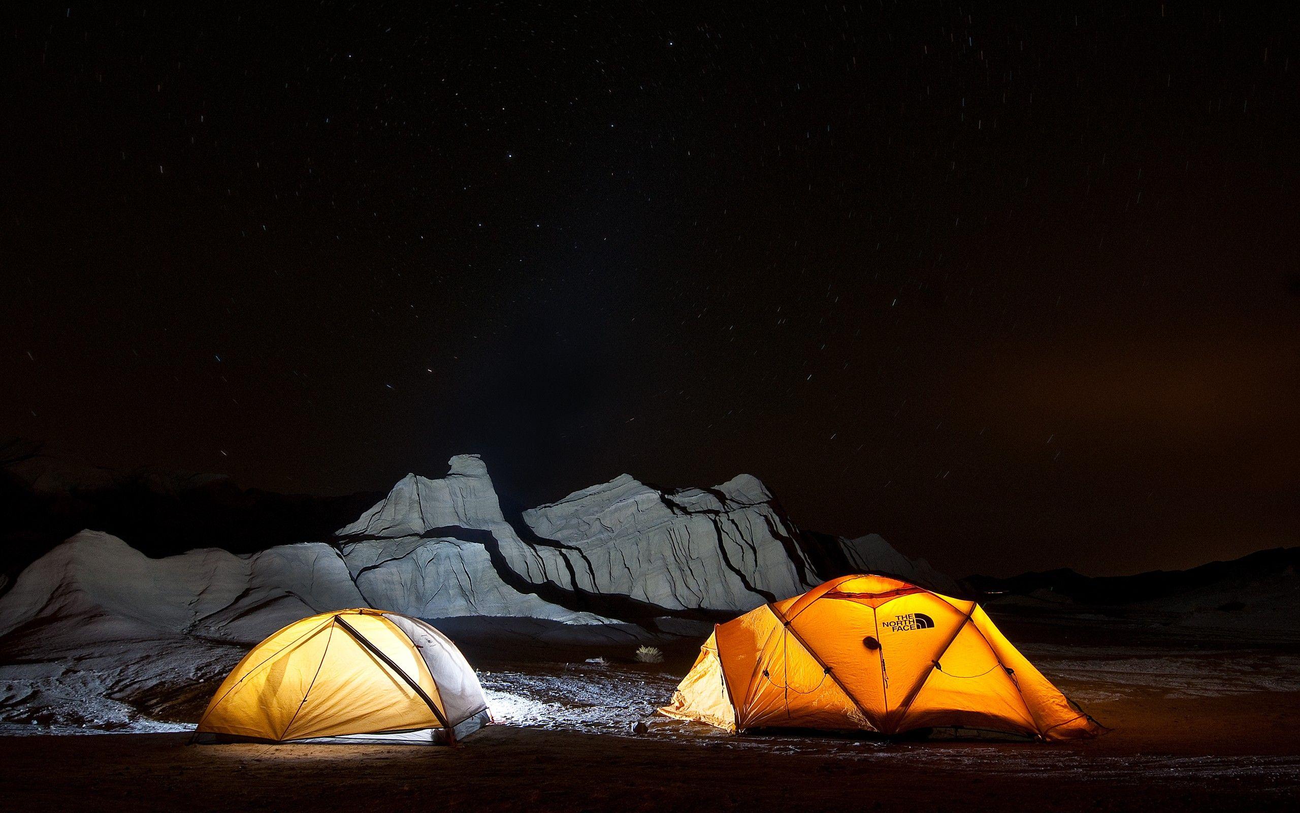 2560x1600 Camping Wallpaper
