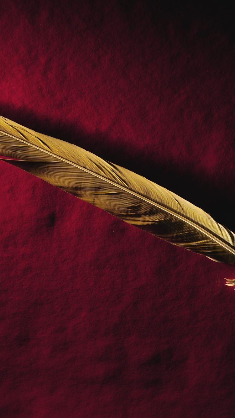 750x1334 Red And Gold Wallpaper