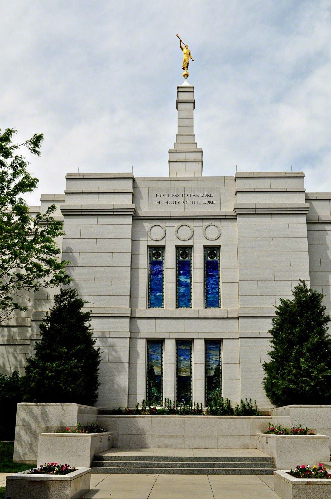 1062x1600 Winter Quarters Nebraska Temple East Side