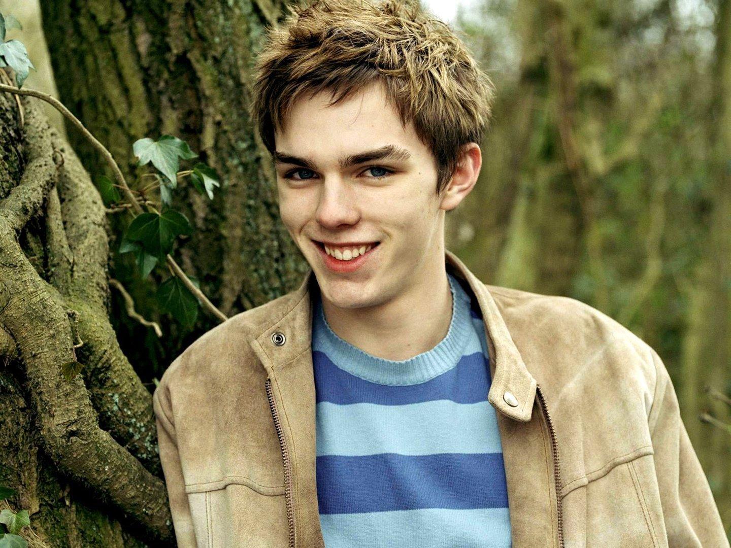 1440x1080 Hero Wallpaper lawrence and nicholas hoult 2013 Wallpaper #Android #Walpapers #NicholasHoult # Nicholas #Hoult #Jennifer