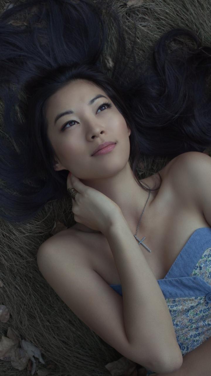 720x1280 Arden Cho Phone Wallpaper