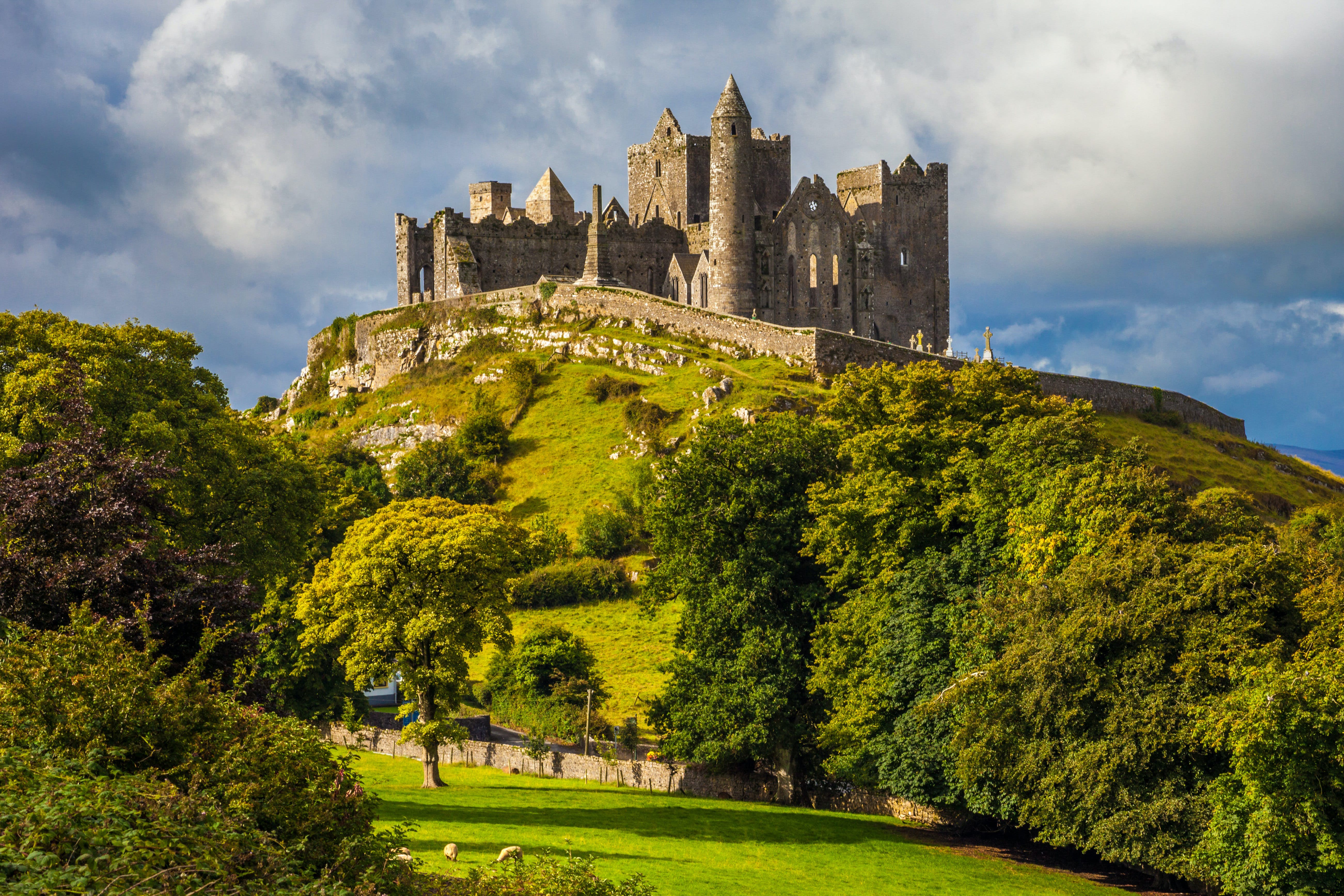 5205x3470 These 11 Irish castles showcase the dramatic beauty of historic Ireland
