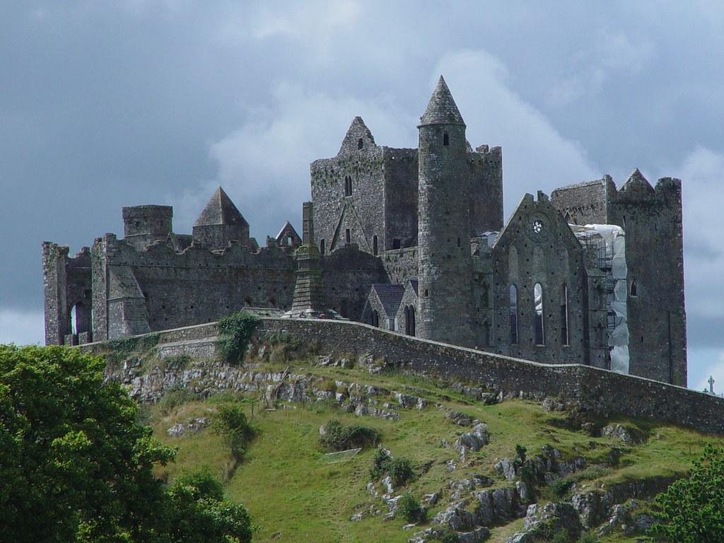 1024x768 The Rock of Cashel Co. Tipperary Ireland. Another beautiful