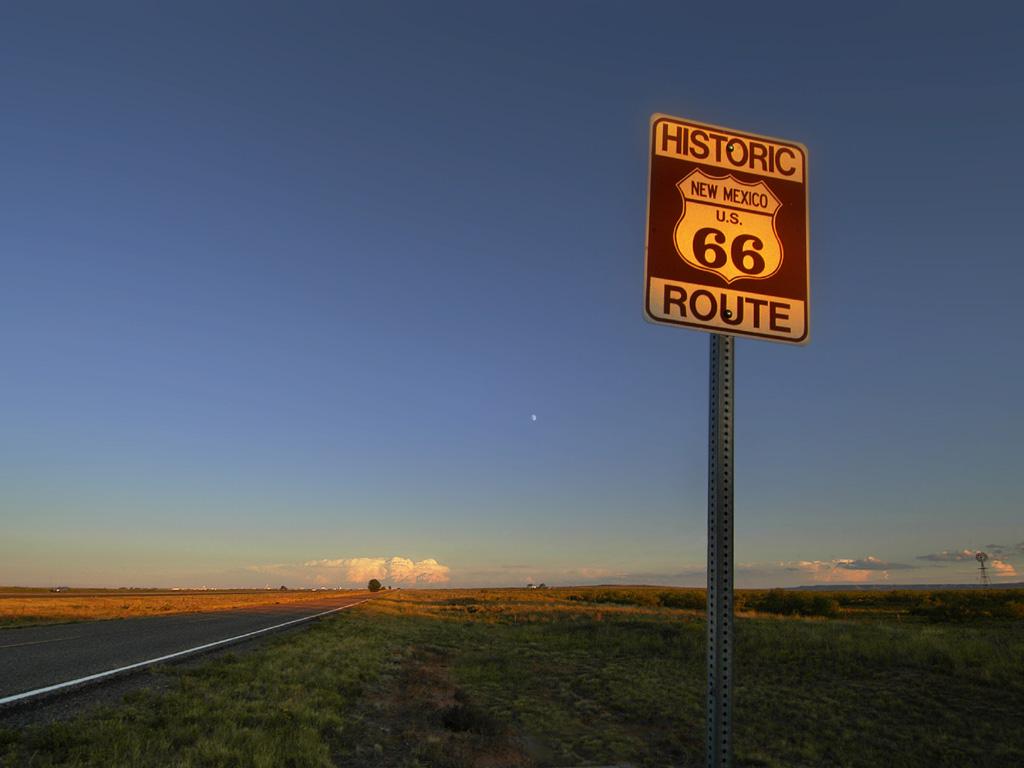 1024x768 UNM Wallpaper
