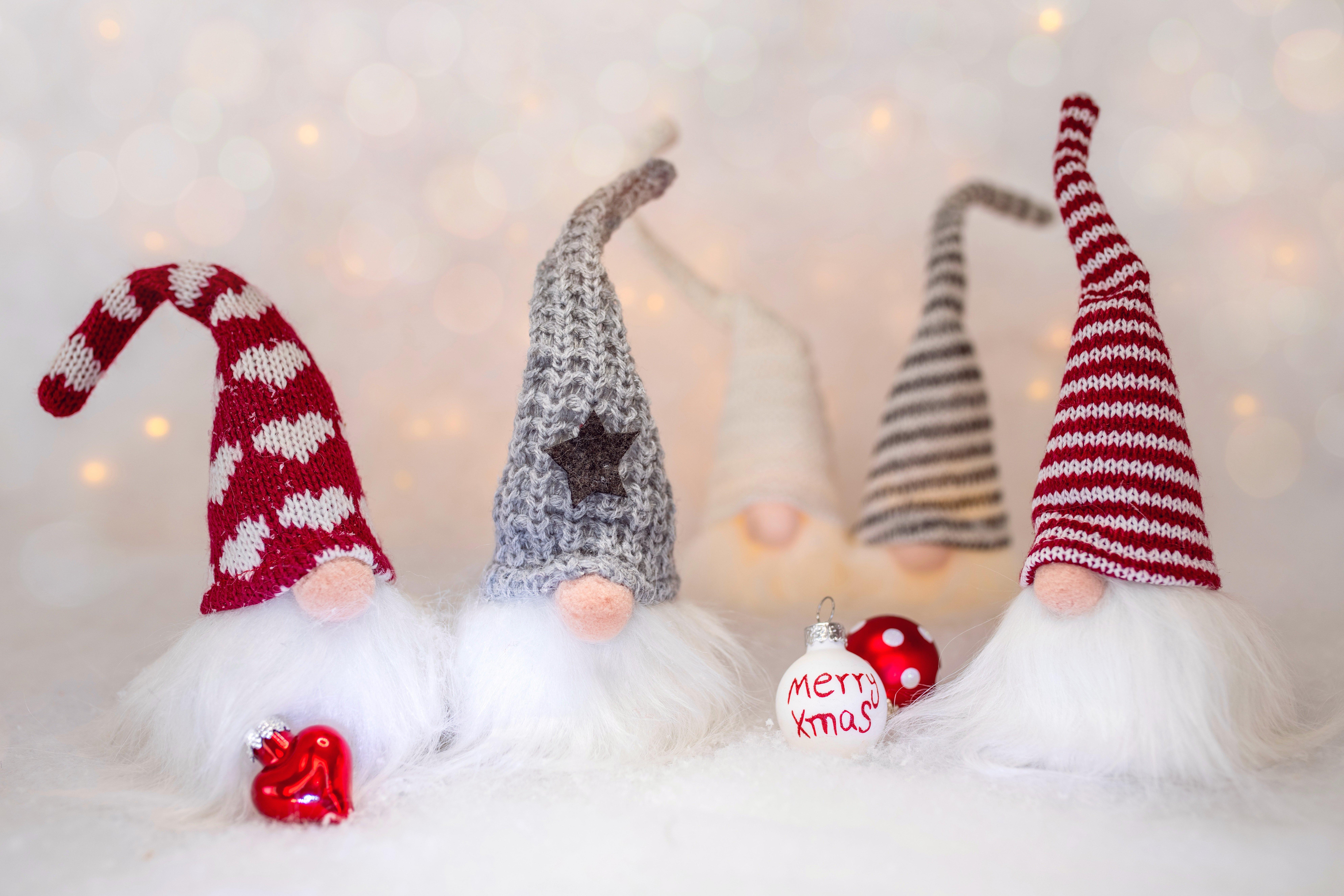 7952x5304 Christmas 8k Ultra HD, Gnome, Decoration Gallery HD Wallpaper