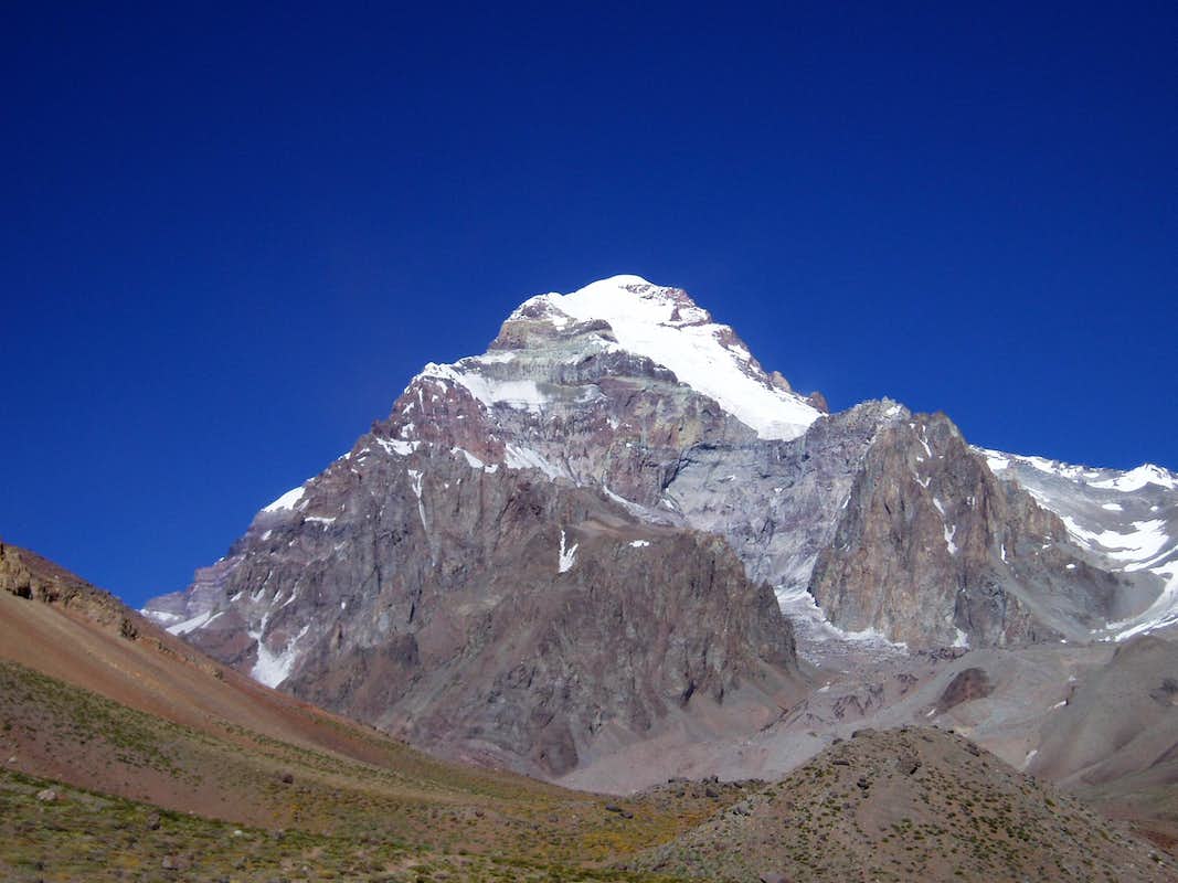 1067x800 Aconcagua : Photo, Diagrams & Topos