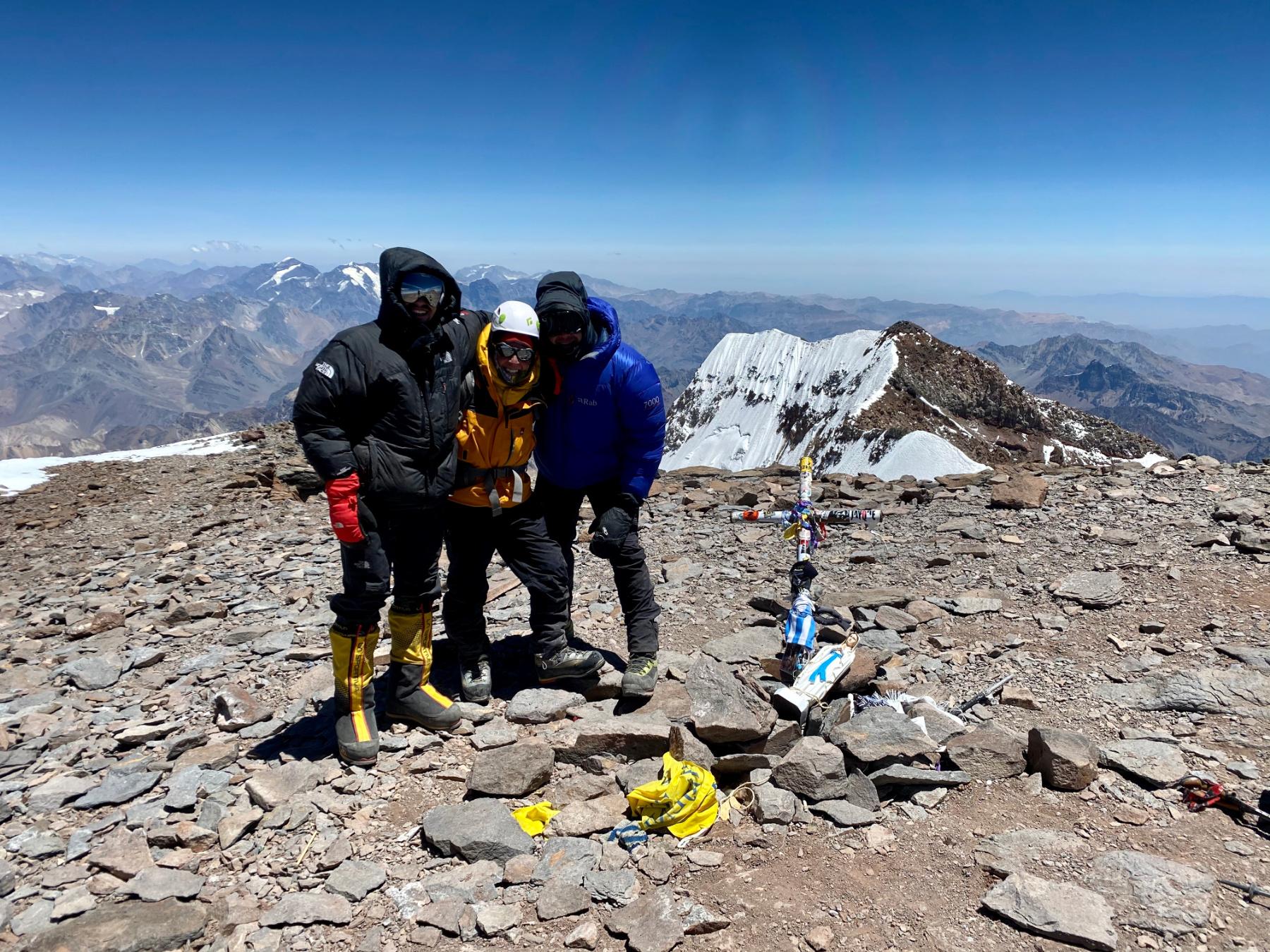 1800x1350 Aconcagua (Horcones Route) Expedition with Adventure Peaks