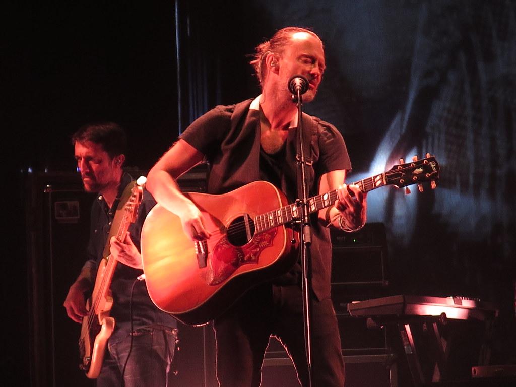 1024x768 Radiohead Yorke, Jonny Greenwood, Colin Greenwood