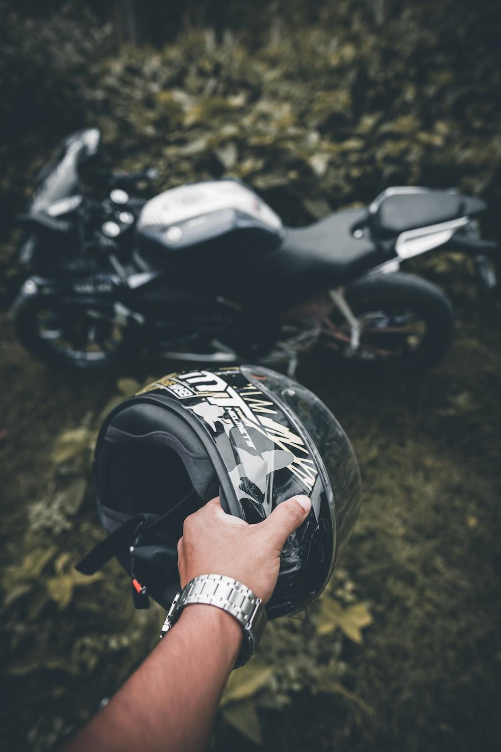 1000x1500 R15 Picture. Download Free Image