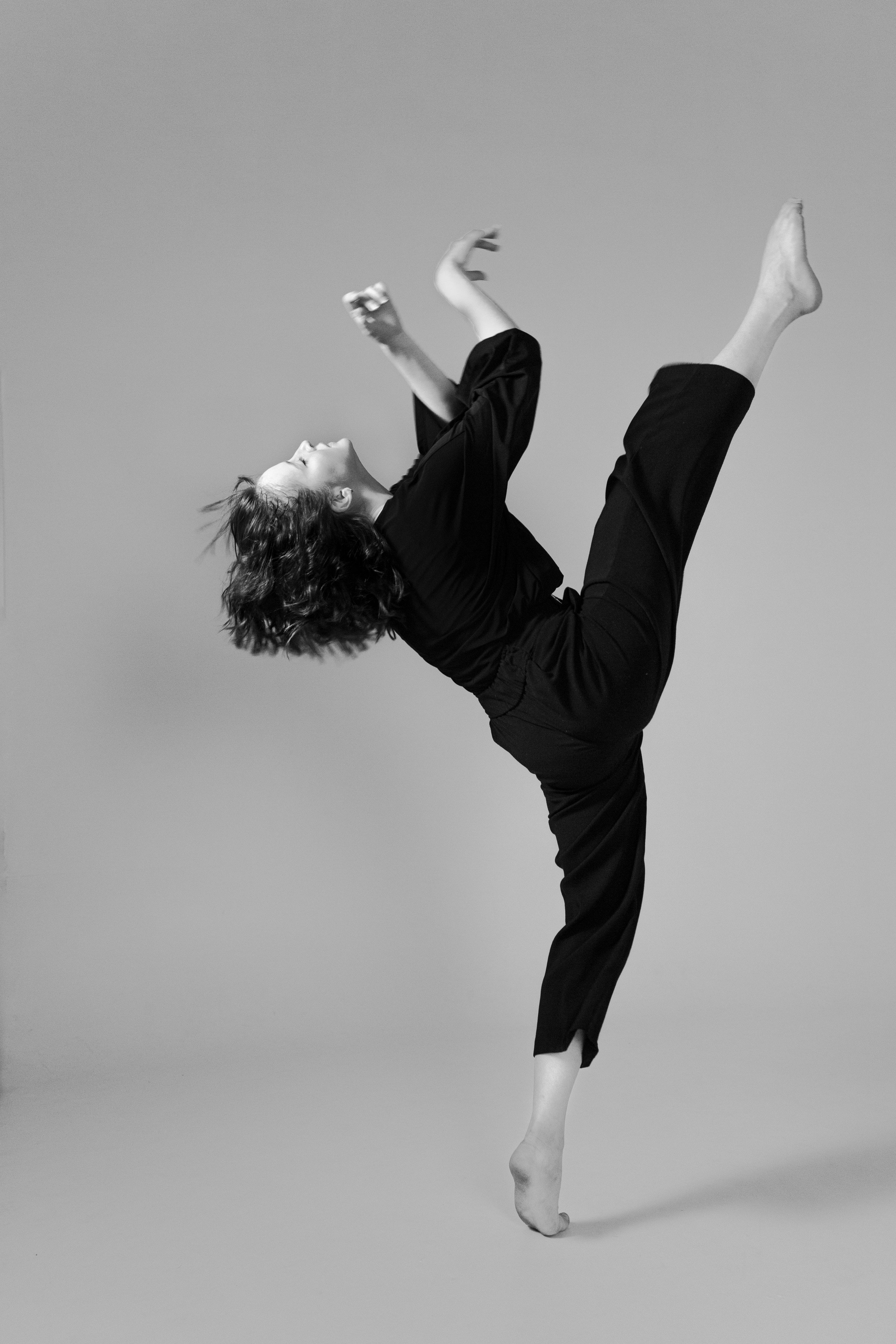 3267x4900 Contemporary Dancer Photo, Download The BEST Free Contemporary Dancer & HD Image