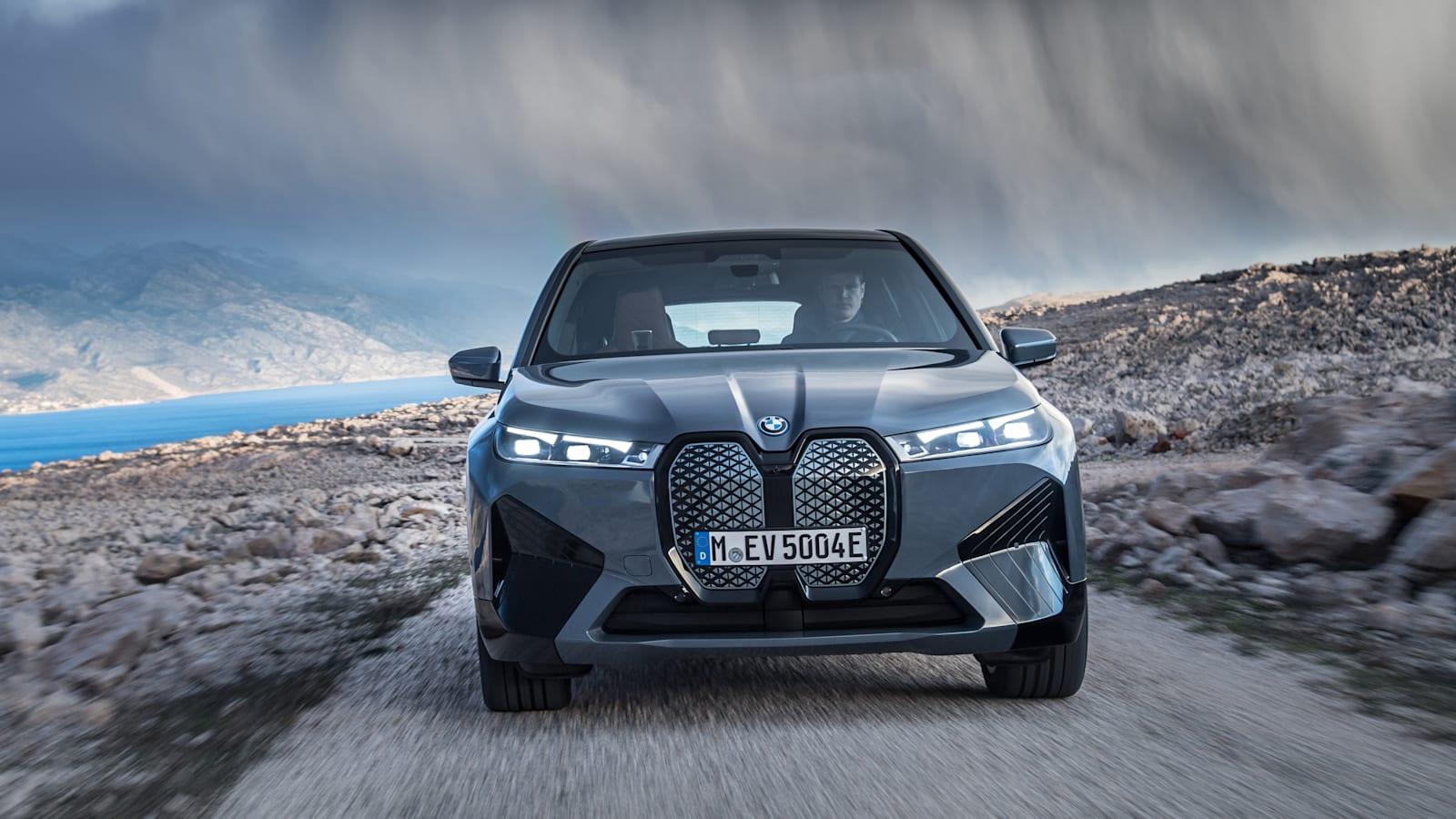 1600x900 BMW iX xDrive50 revealed in full detail, and an iX M60 is coming