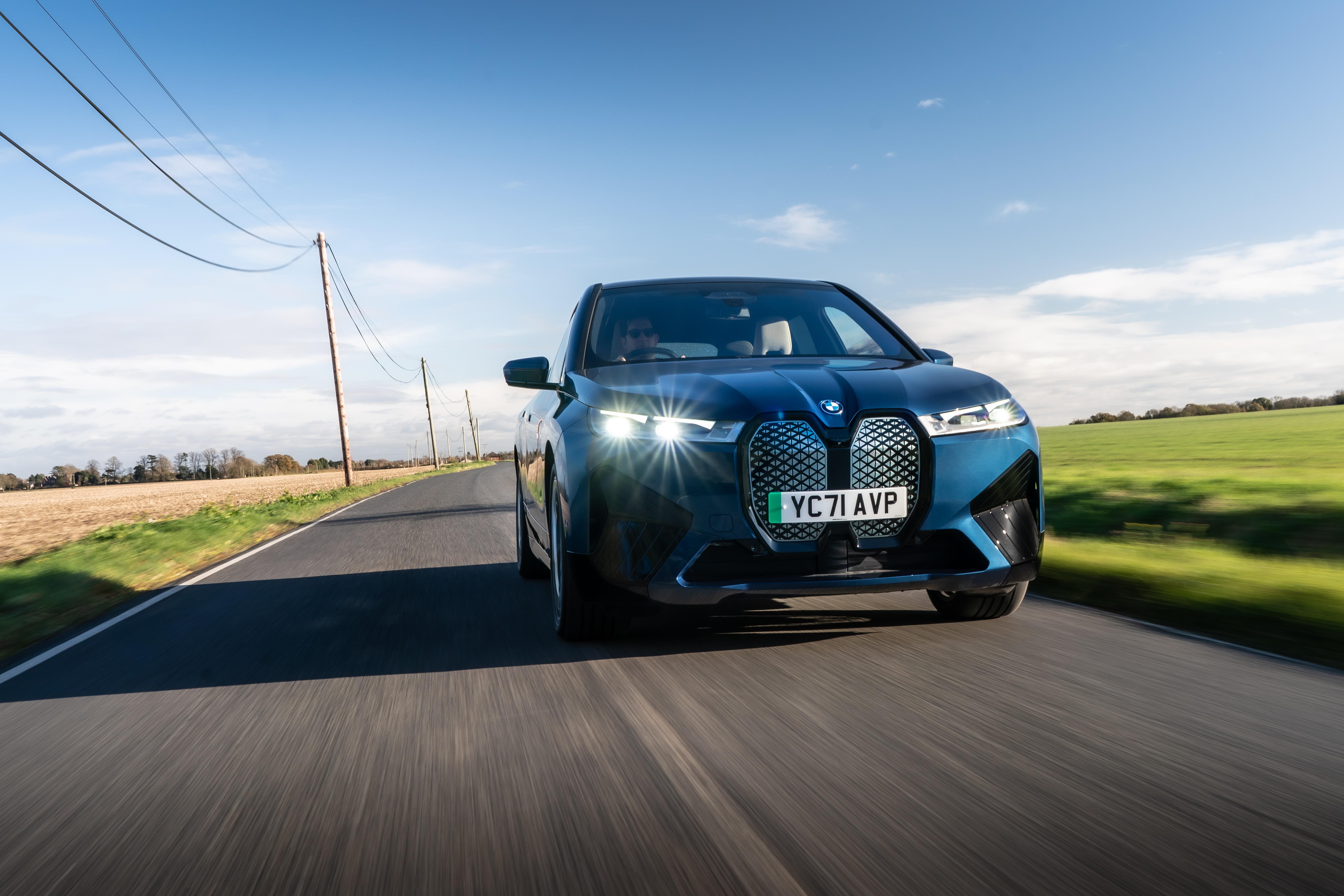 5430x3620 BMW iX xDrive 40 review: the pick of the iX range? Reviews 2023