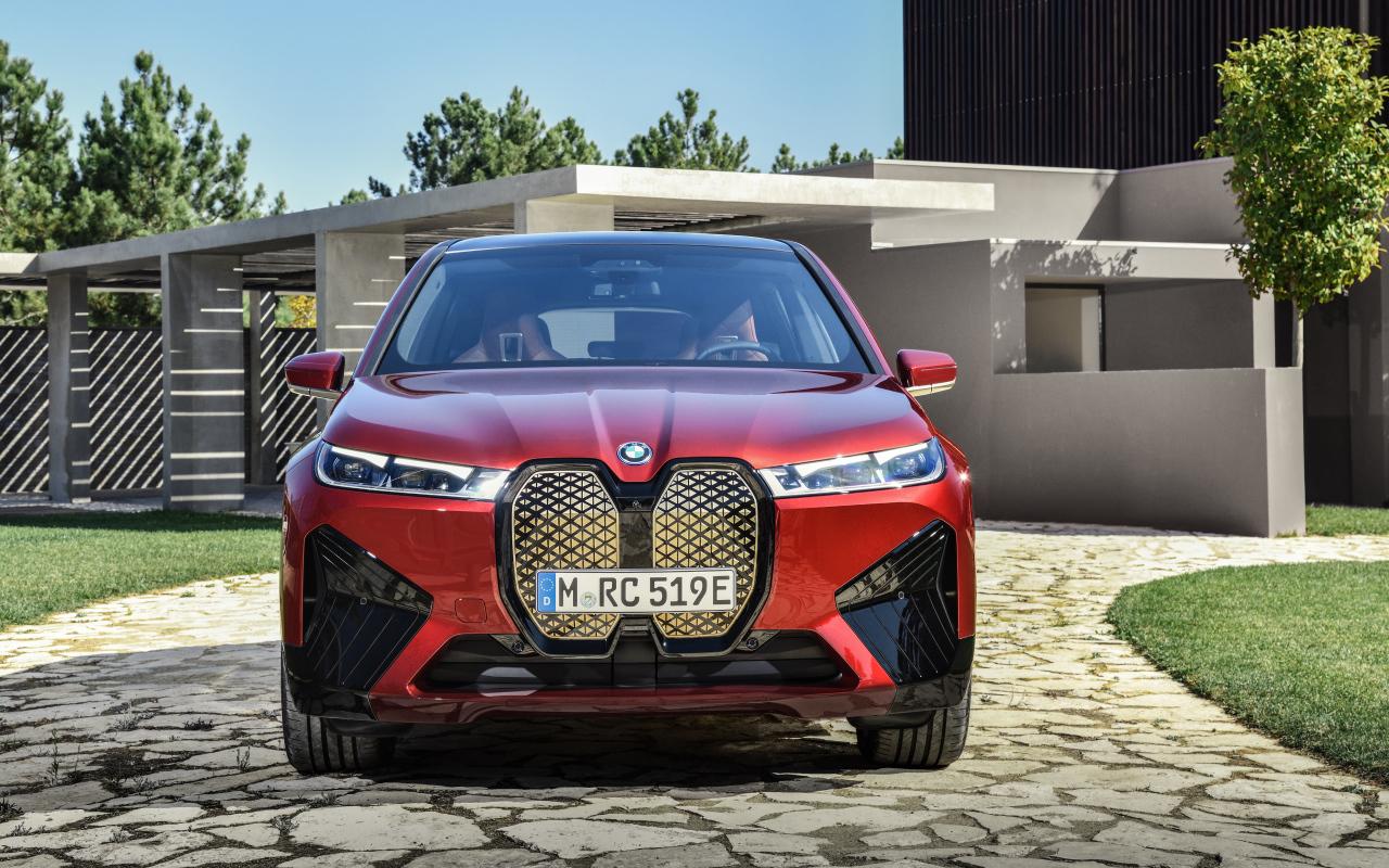 1280x800 Red car BMW IX 2021 at home Desktop wallpaper 1280x800