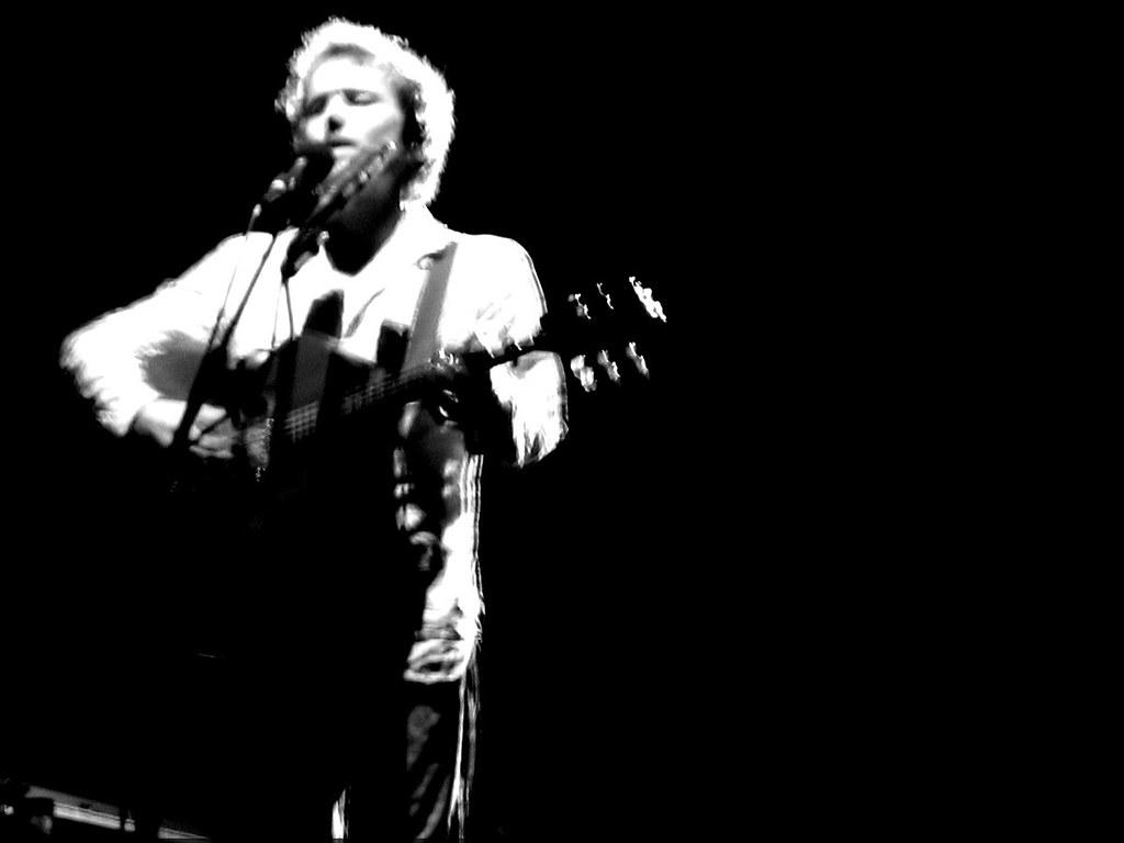 1024x768 Damien Rice. Damien Rice 18th July 2007 Piazza Castello