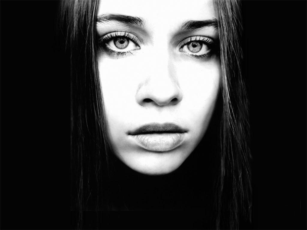1024x768 Fiona Apple Rocks